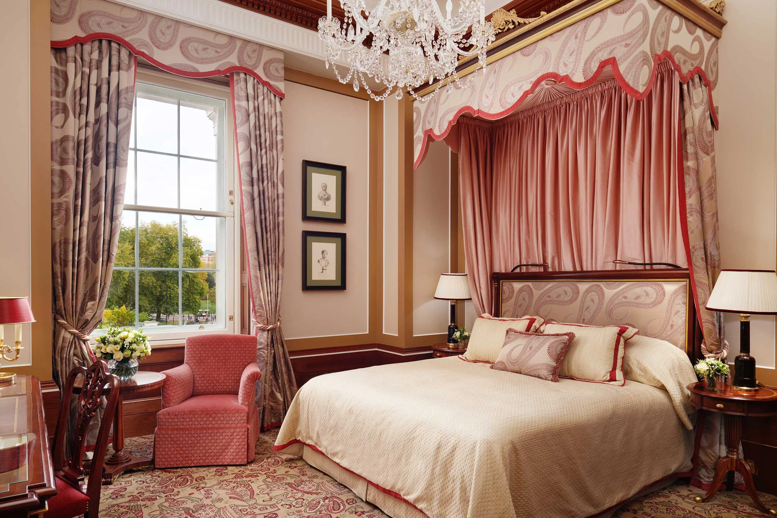 The-Lanesborough-London-Premier-Room-Vscape-1.jpg