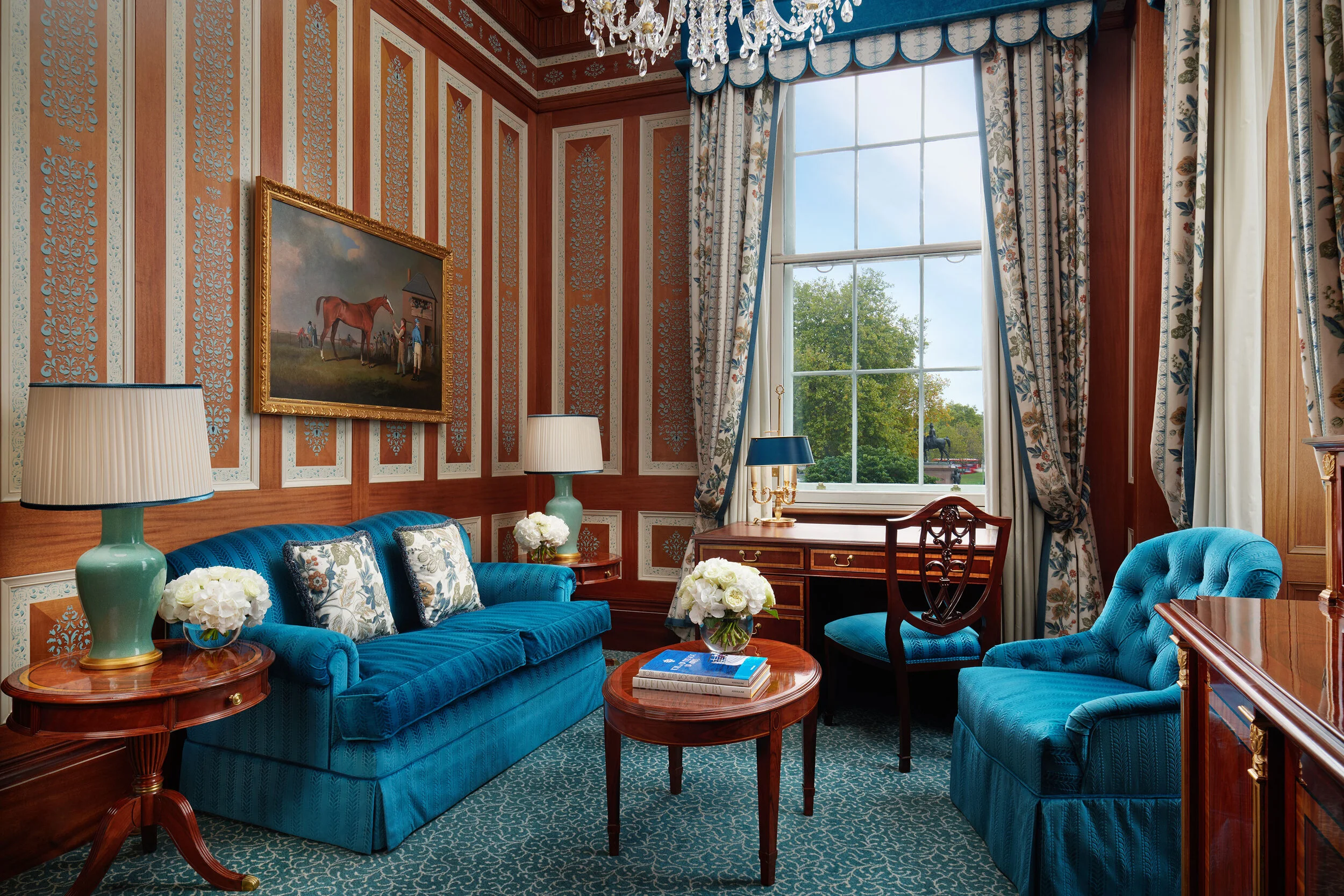 The-Lanesborough-London-Apsley-Suite-Vscape-1.jpg