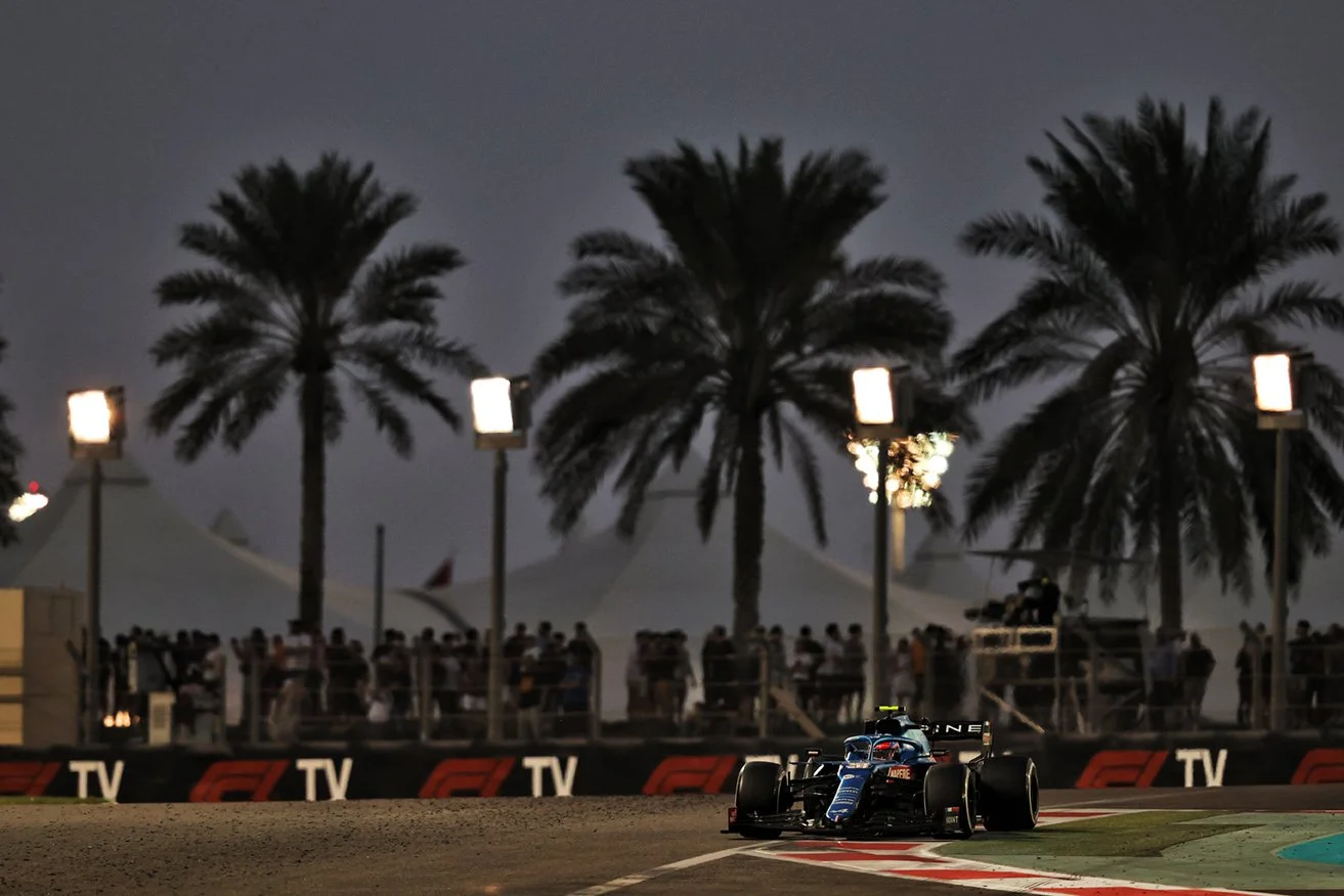  F1 images courtesy of James Moy Photography &amp; Grandstand Motor Sports 