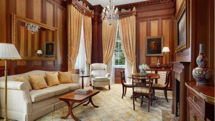 TheLanesboroughBuckinghamSuiteLivingRoom.jpg