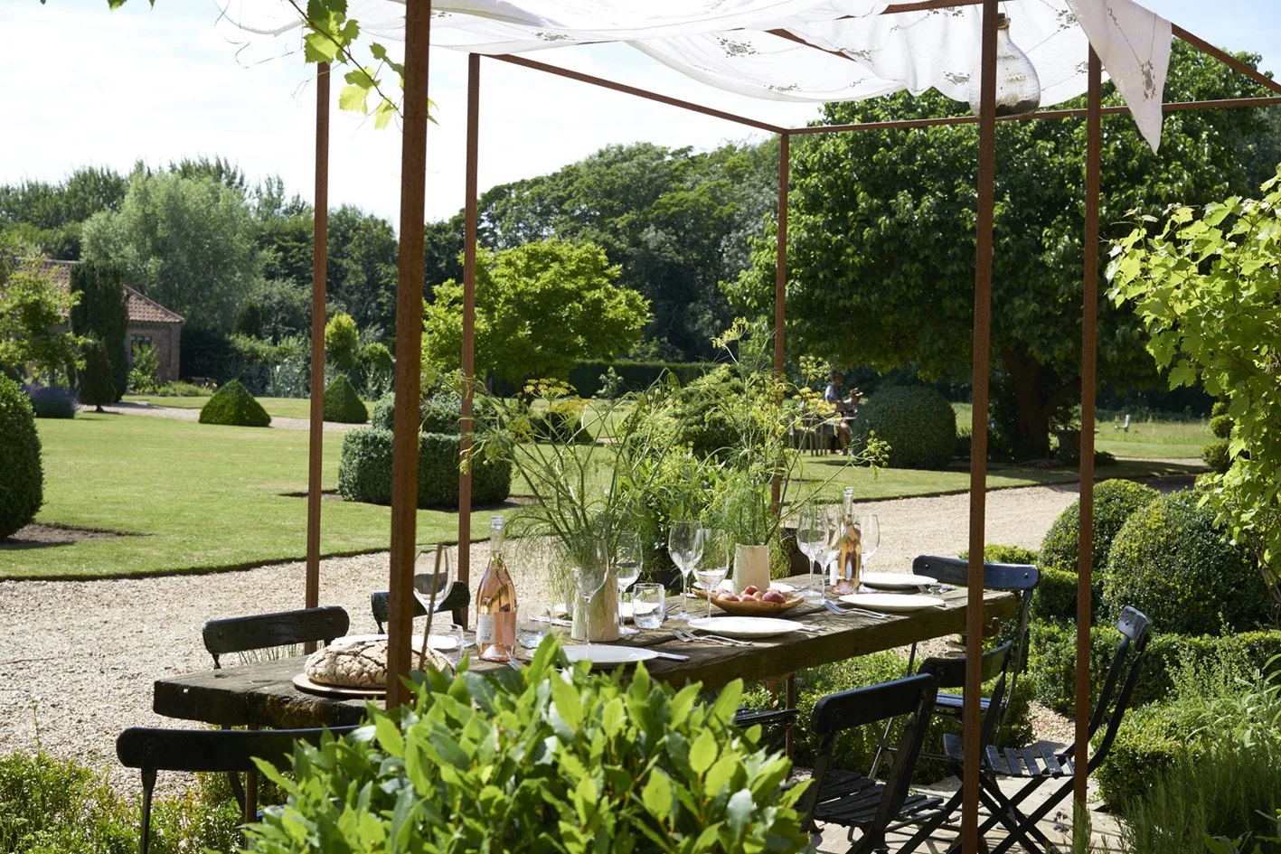 17-07-01GARDENS (4)048 copy.jpg