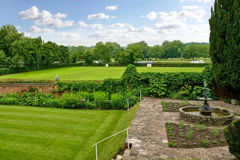 Naive Remenham Court 25.jpg