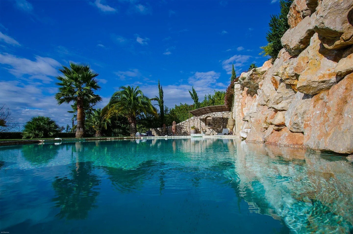 Private Villas in the South of France still with limited summer availability.  Both sleep 8 guests in total luxury. Enquire now https://www.ioexperiences.co.uk/worldsbeststays
 #worldsbeststays
#privatevillas
#lateavailability #latevillaavailability
