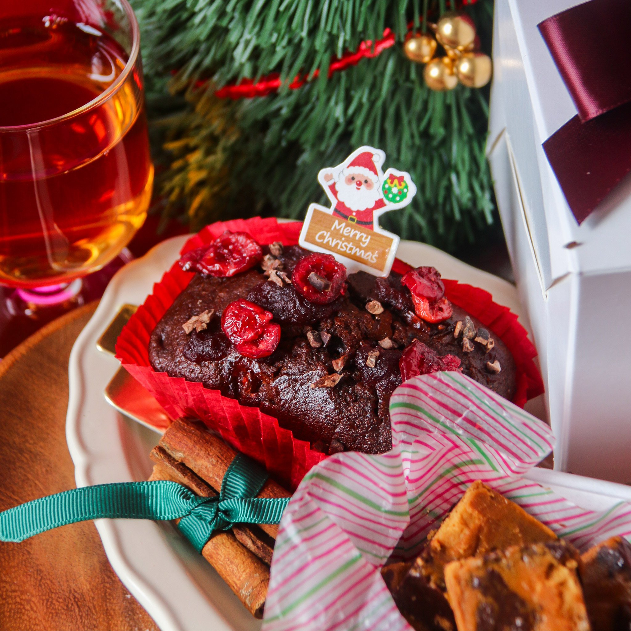 Christmas-Bake-Box-Bundle-Of-Well-Wishes-WellSmoocht-4.jpg