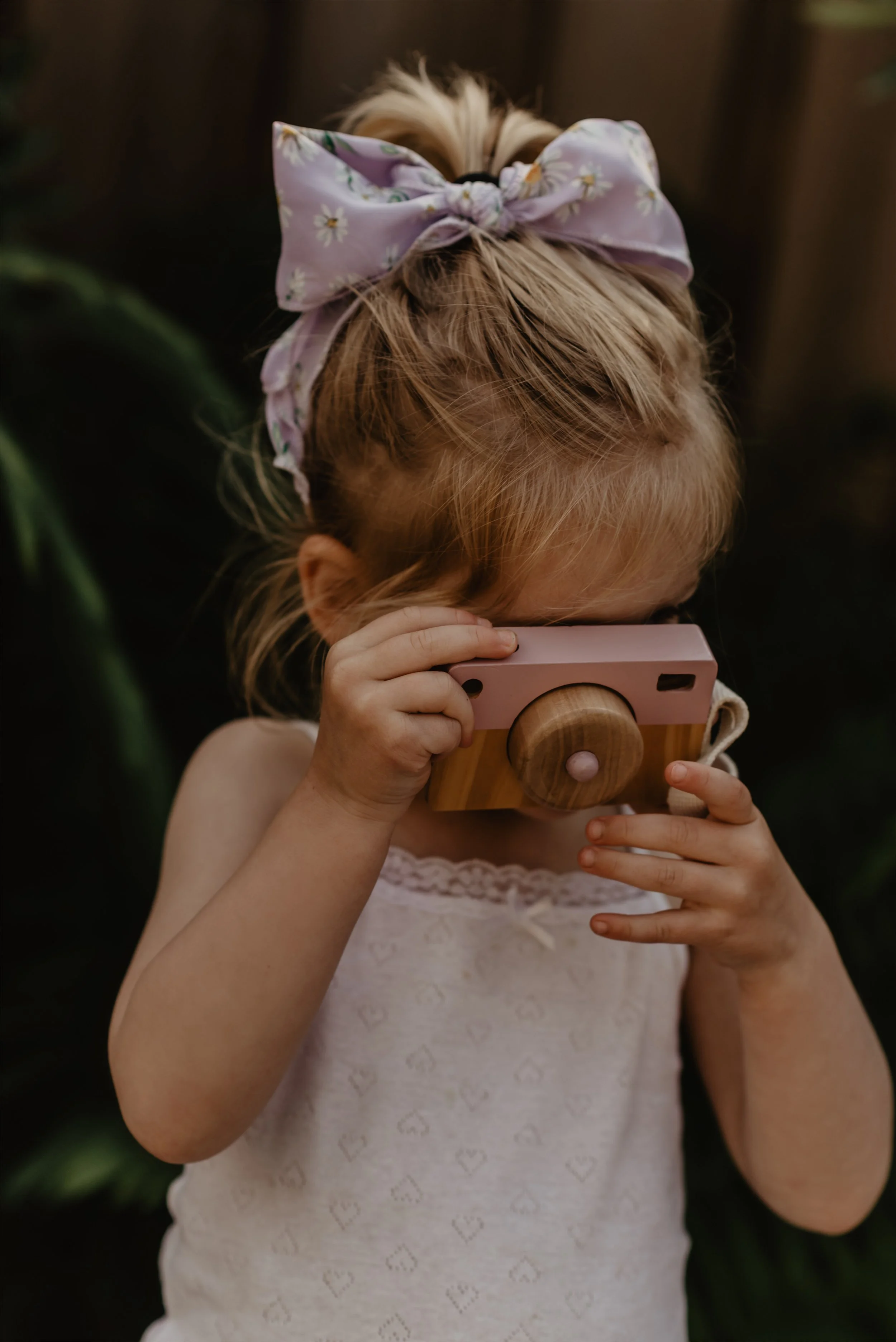 Minthe met camera-1.jpg