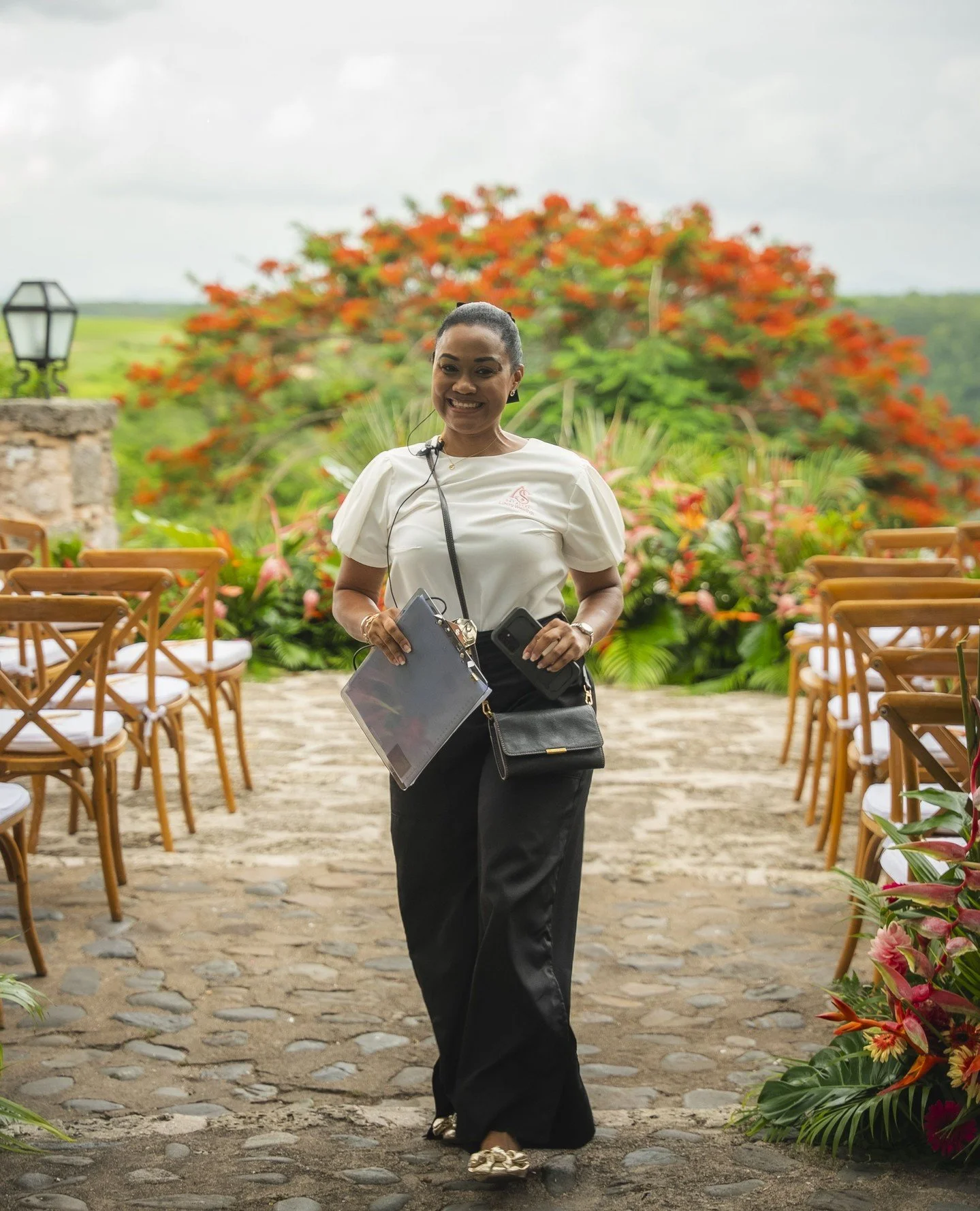 En accion Destination Wedding Camille + Benjamin 🥰⁠
⁠
LUXURY WEDDING EVENT PLANNER &amp; DESIGN💮⁠ ⁠ ⁠
⁠
Tu Boda o Evento Tal Como la So&ntilde;aste con @asdetalles, HAZ TU CITA VIRTUAL WhatsApp 1.407.535.3405, 1.829.591.3405 asdetalles@hotmail.com,