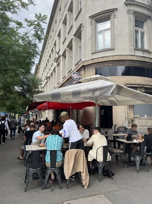 Budapest Food Guide Retró Lángos