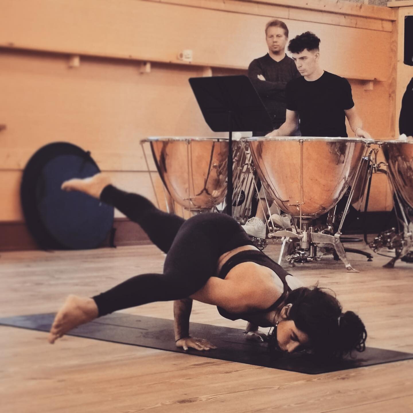Today I did something I&rsquo;ve feared since I was 12,
I stood in front of an audience preforming a intuitive yoga-dance flow to the music that was composed and played by amazing symphony orchestra musicians.

I feel so honored to have been asked to