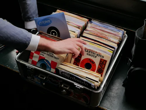 Sunday Vinyl Sessions