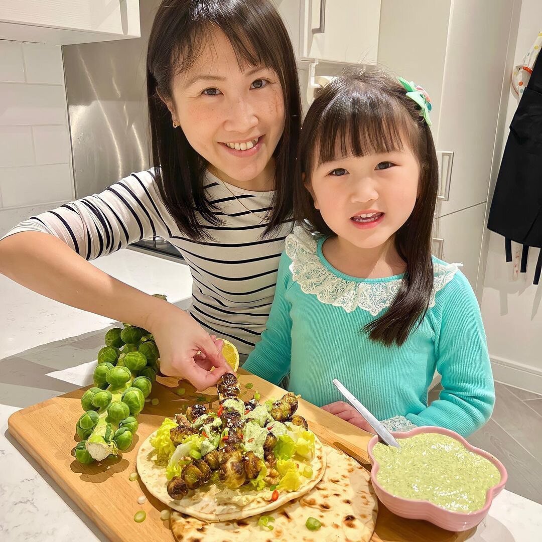 We&rsquo;re loving seeing you guys making @5oclockapron&rsquo;s Brussels sprouts kebabs - such a good recipe for the whole family! 

Repost 📸&bull; @abbyteh [AD]🥬🥙Brussels Sprouts Kebabs🥙🥬
I always try to get my family to eat more greens. @lovey
