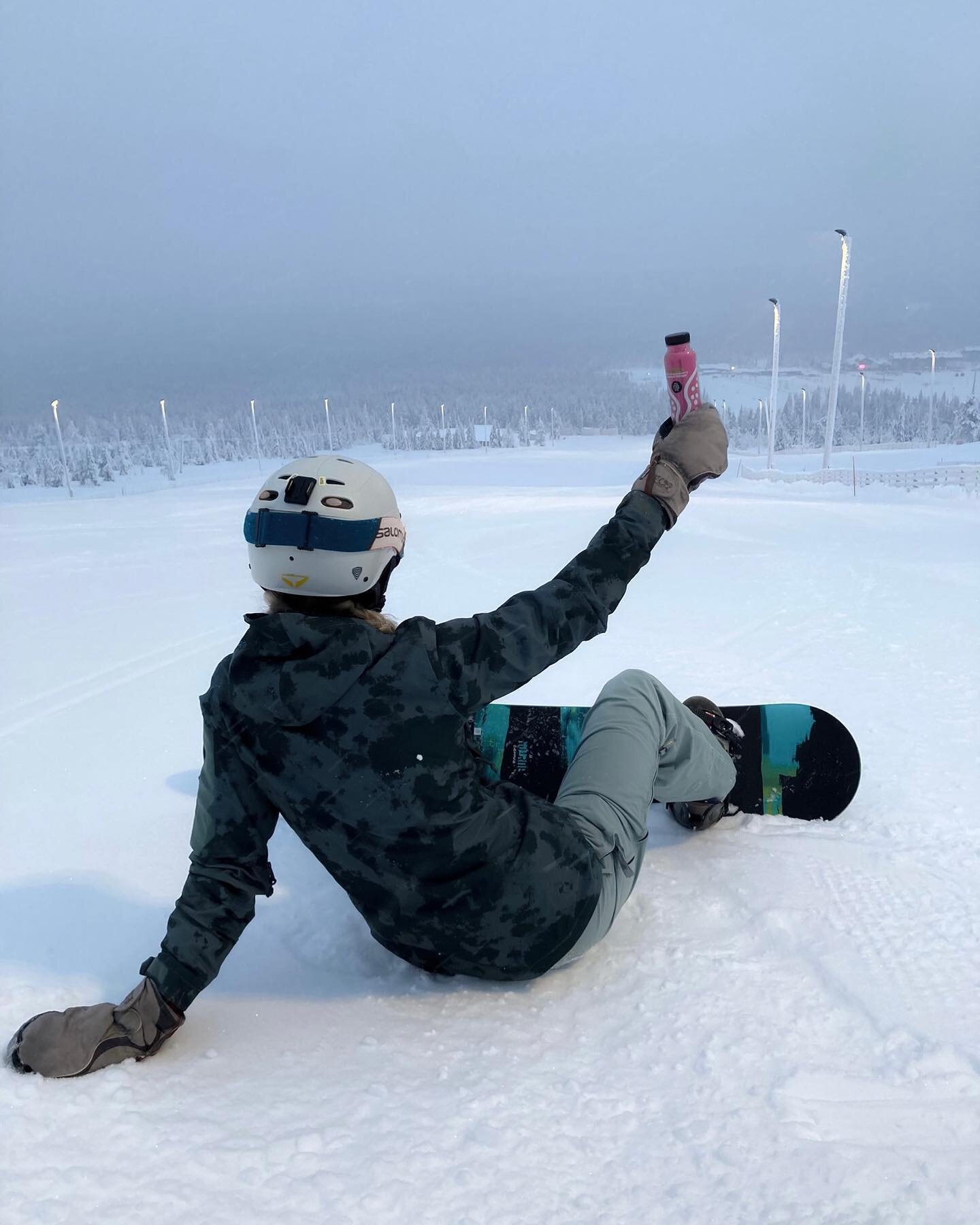 Ready to hit the slopes or hit the beach? Are you more into winter sports or summer sports?⛷️🏄🏻&zwj;♀️

#empowersyou #smoothie #t&auml;ytt&auml;v&auml; #terveellinen #v&auml;lipala