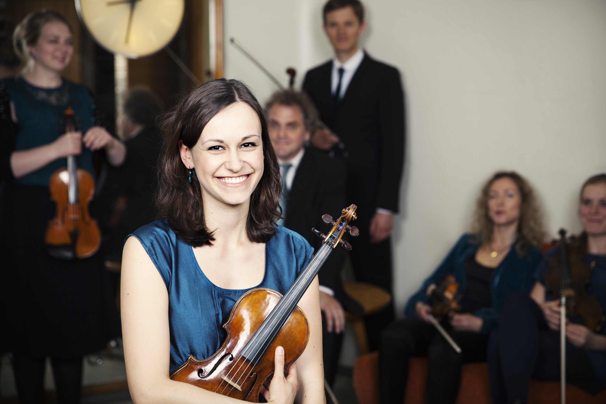 Violinist Janina Kronberger. Photo: Anna-Julia Granberg (Copy)