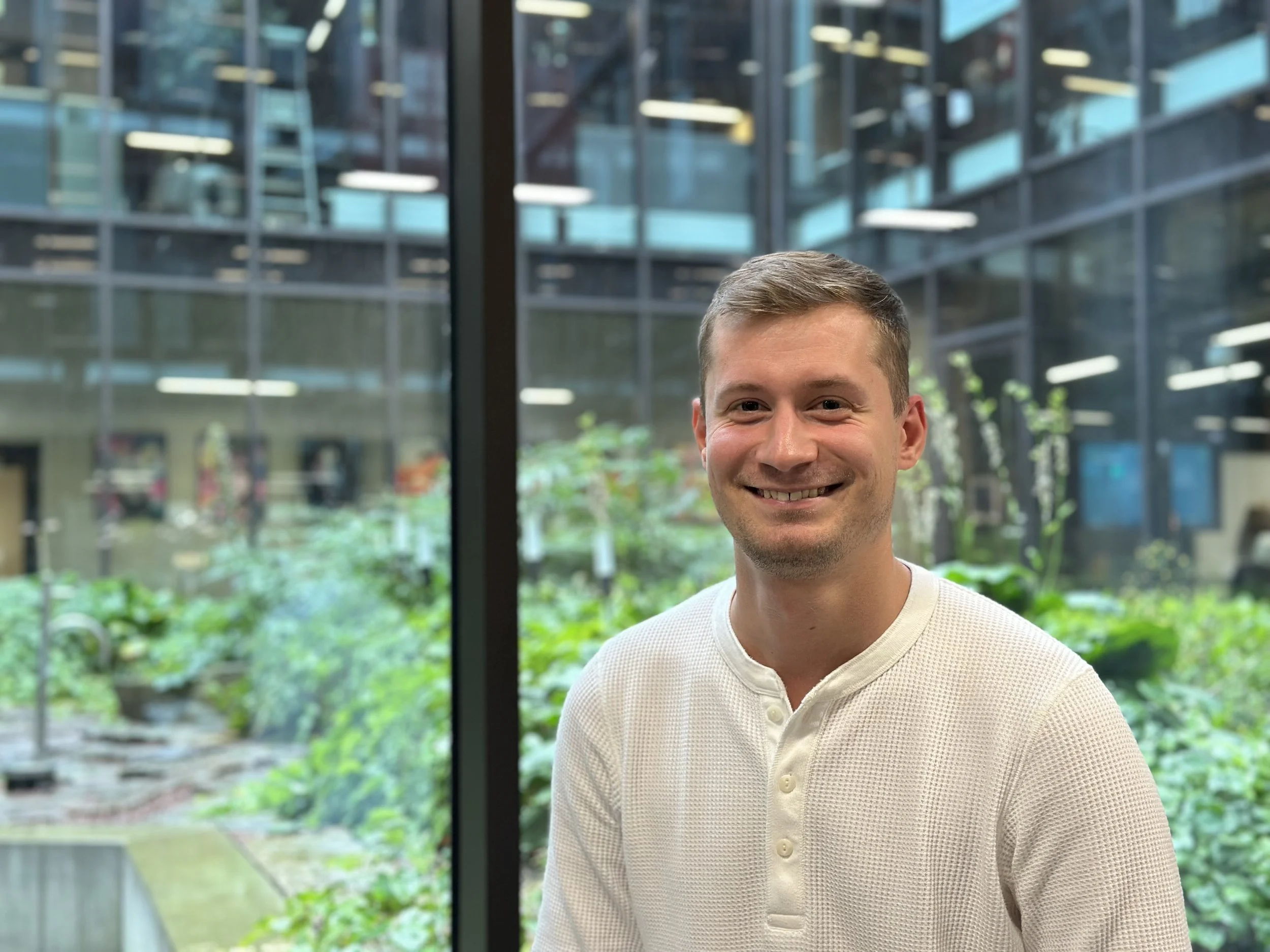 From Case Rooms to Real Stakes: Nicklas’ Year as a Management Trainee at Visma
