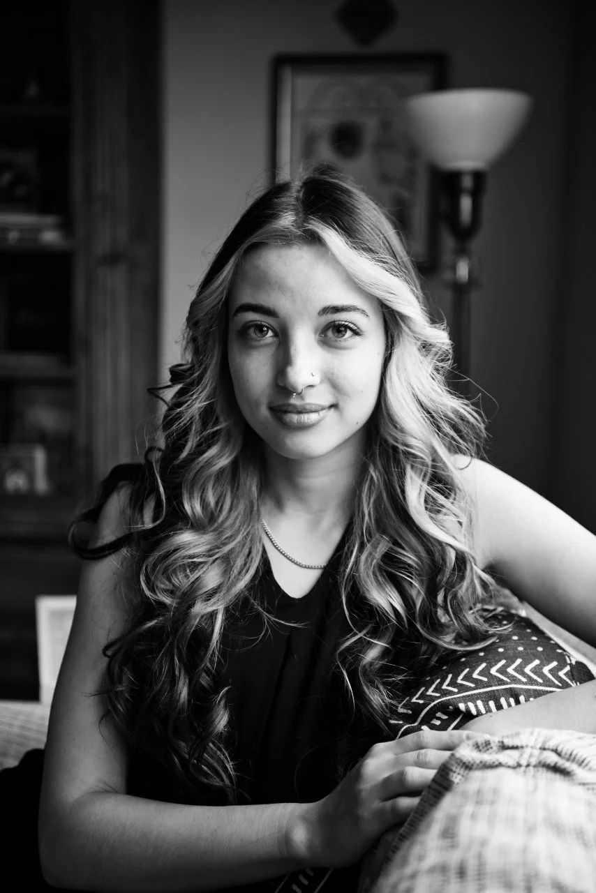 Candid photography, portraits, headshots, lifestyle photos, profile pictures