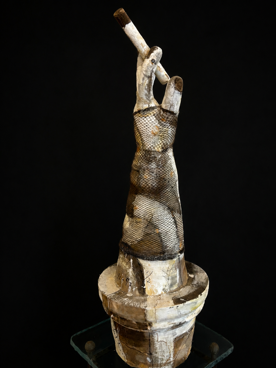 SMOKING HAND, 1993 
Fiberglass, acrylic on canvas, 40″ x 16″