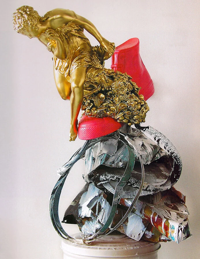 UNTITLED Mixed media | 42"x 28"x 24", 2006