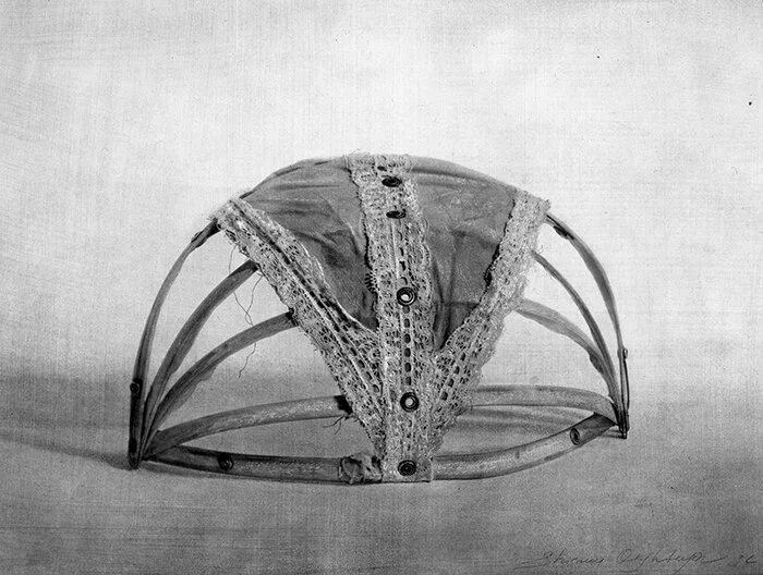 BUTTERFLY  Graphite on paper | 20"x 27", 1996 | Estate