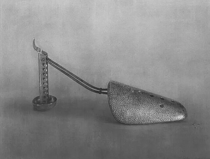 SHOE KEEPERS  Graphite and pencil on paper | 22"x 30", 1996