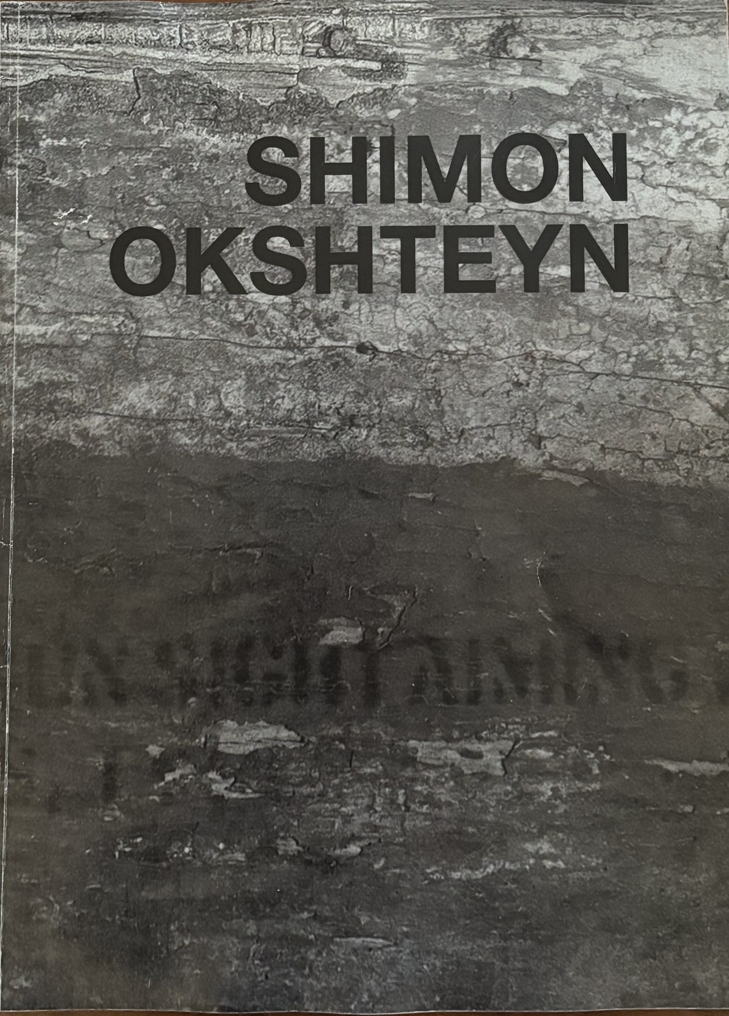 Donald Kuspit, 2001 
Shimon Okshteyn’s Hypnotic Objects