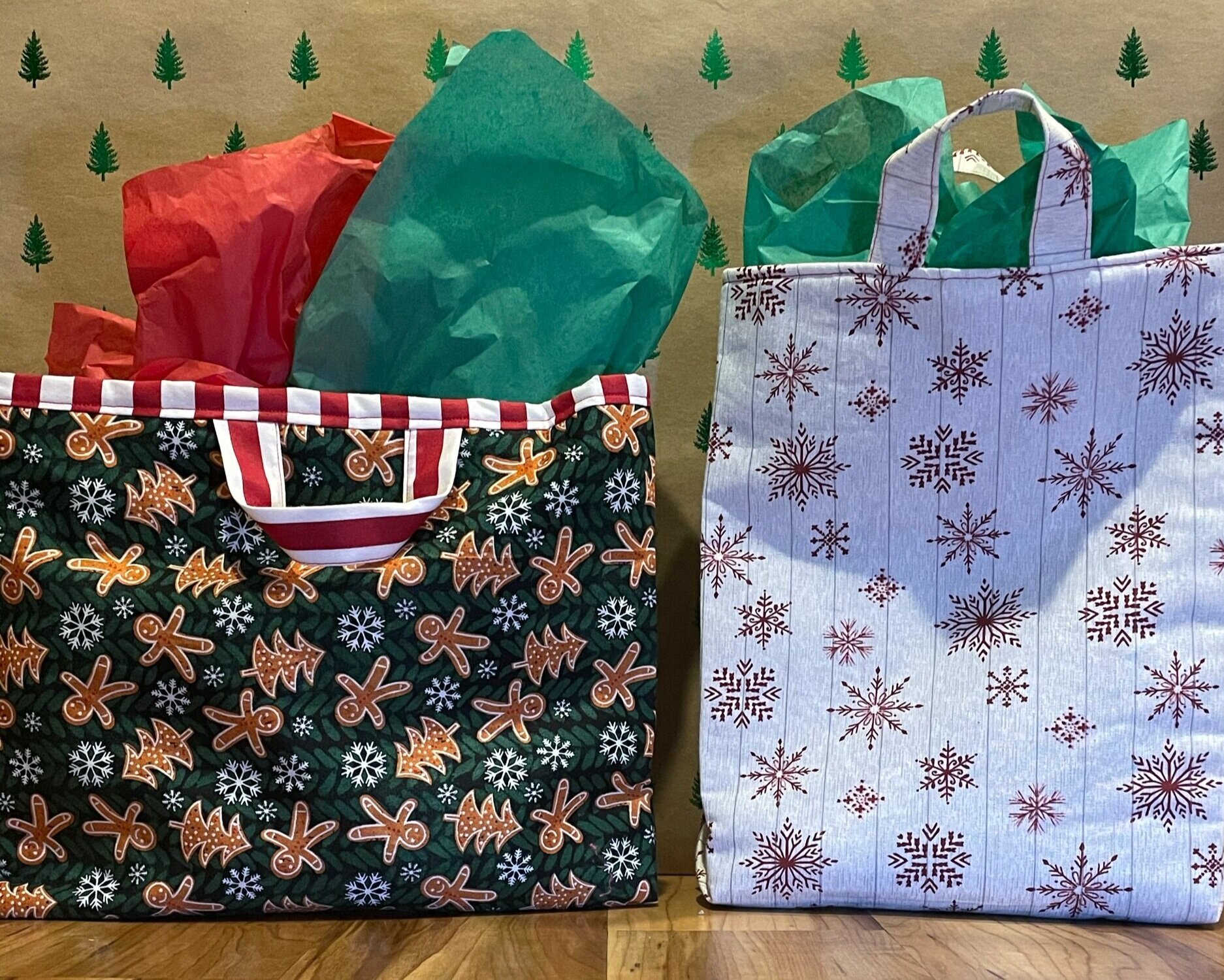 How to Put Tissue Paper in a Gift Bag: 15 Steps (with Pictures)