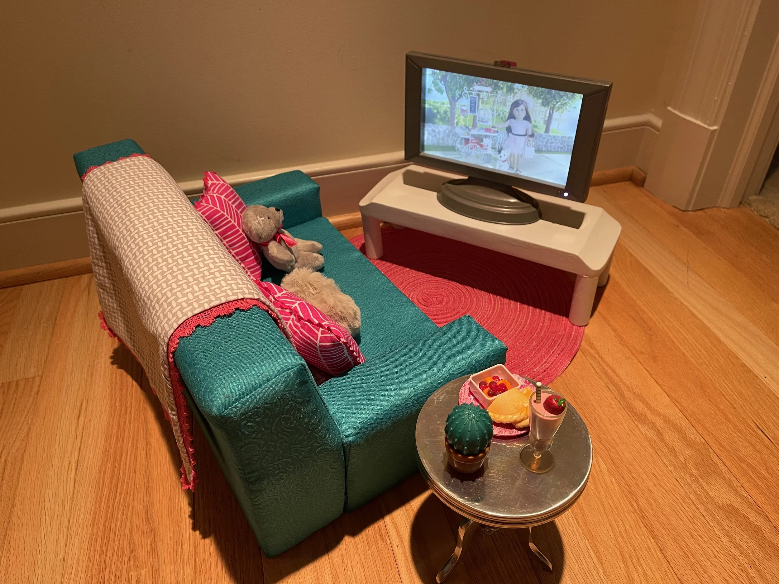 18'' Doll Living Rooms (click on picture for more)