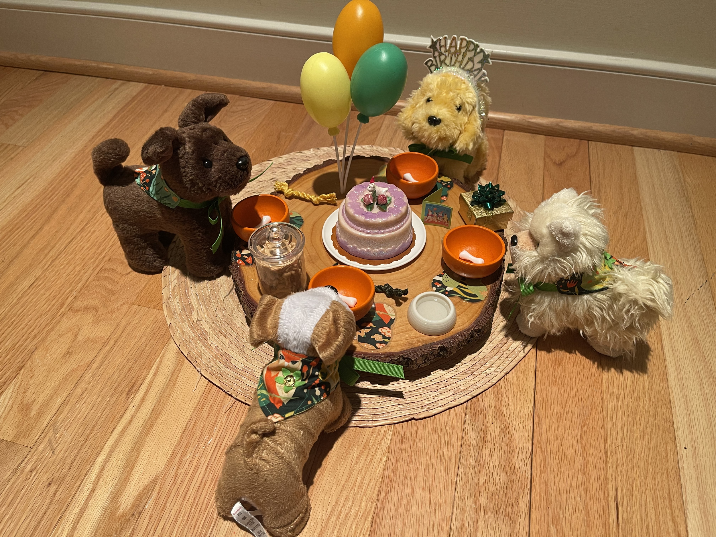 Dog Party 3 features 4 discontinued AG dogs. Included are a cake, water bowl, dog bone-shaped placemats, gifts, snacks, and balloons. $80