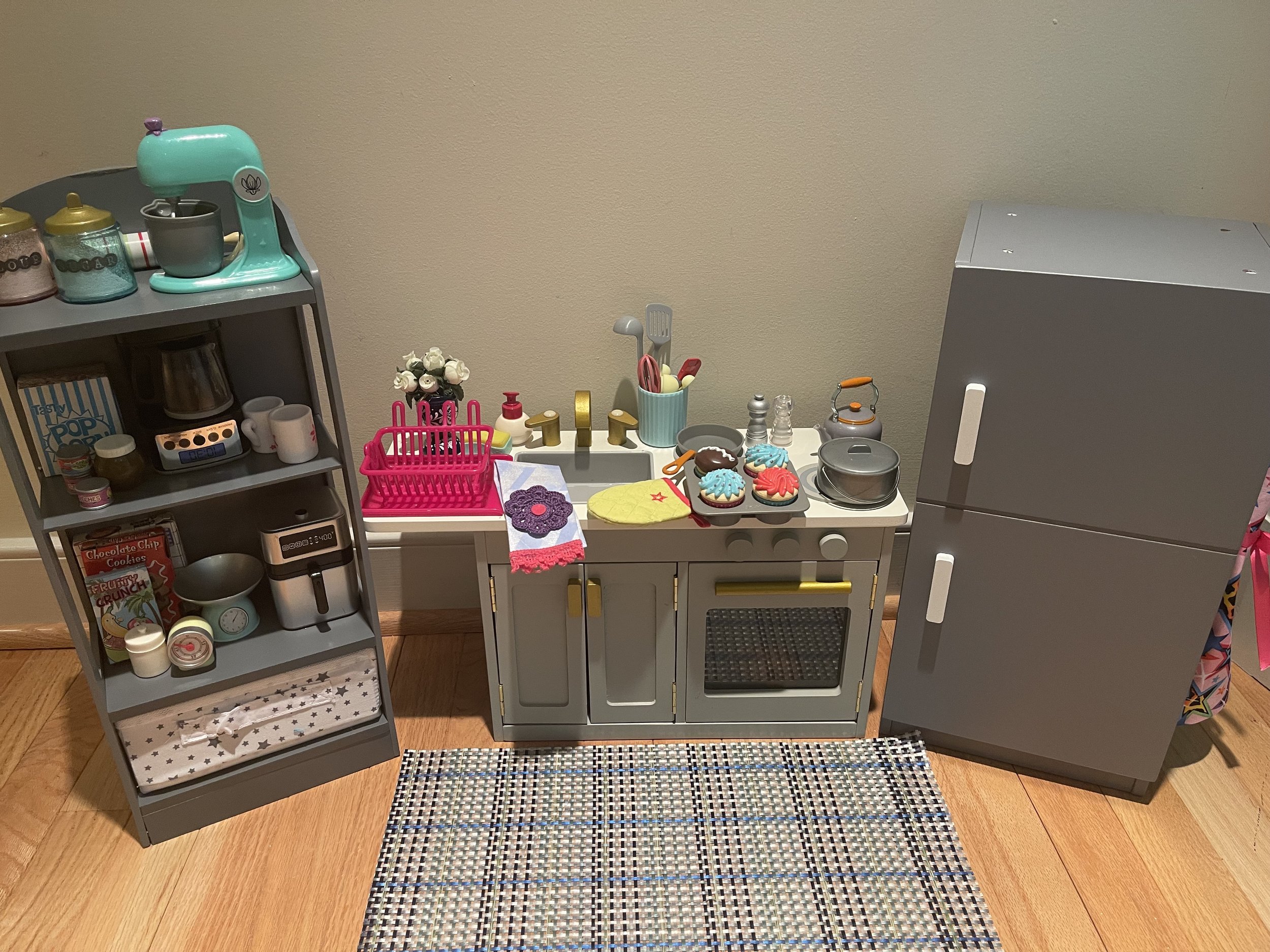18'' Doll Cupboards and Kitchens (click on picture for more)