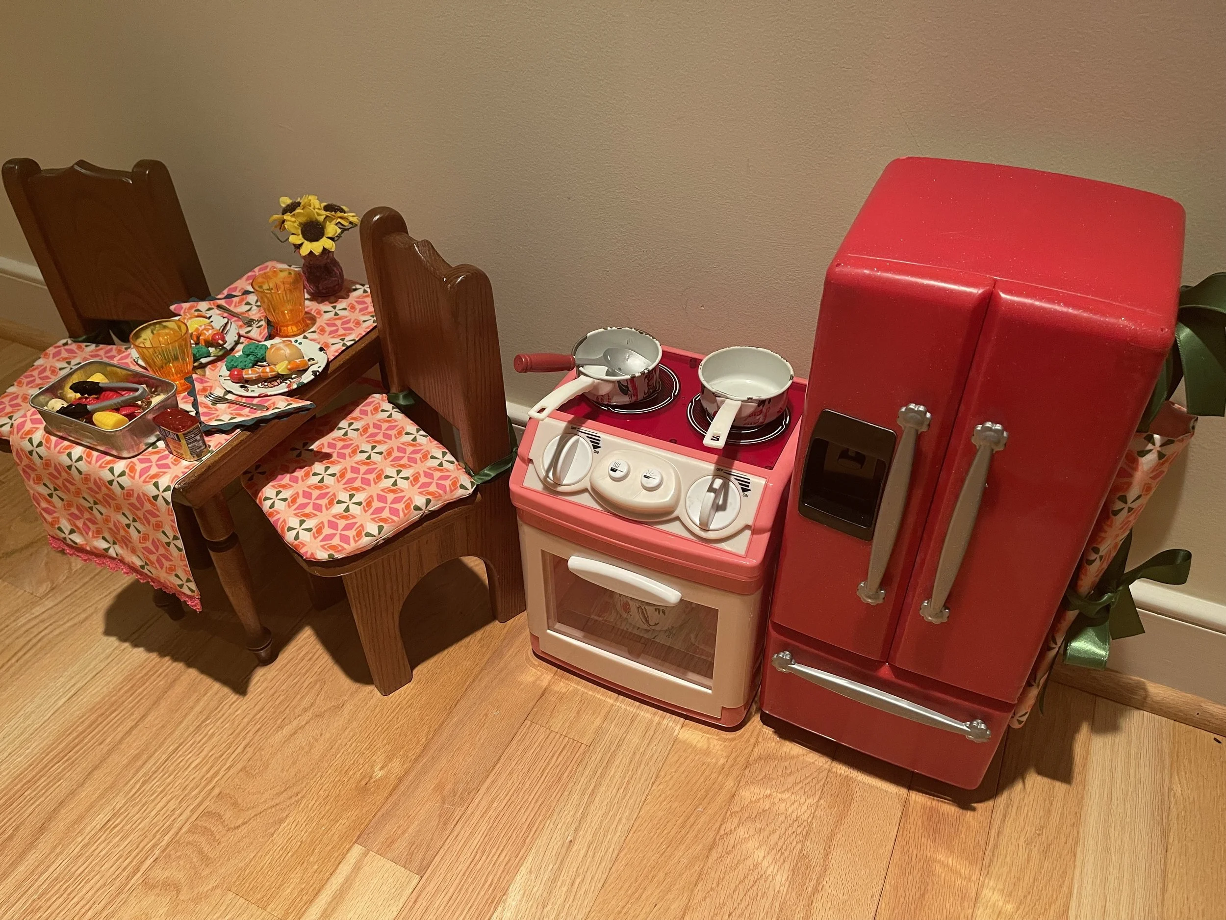 18'' Doll Cupboards and Kitchens (click on picture for more)