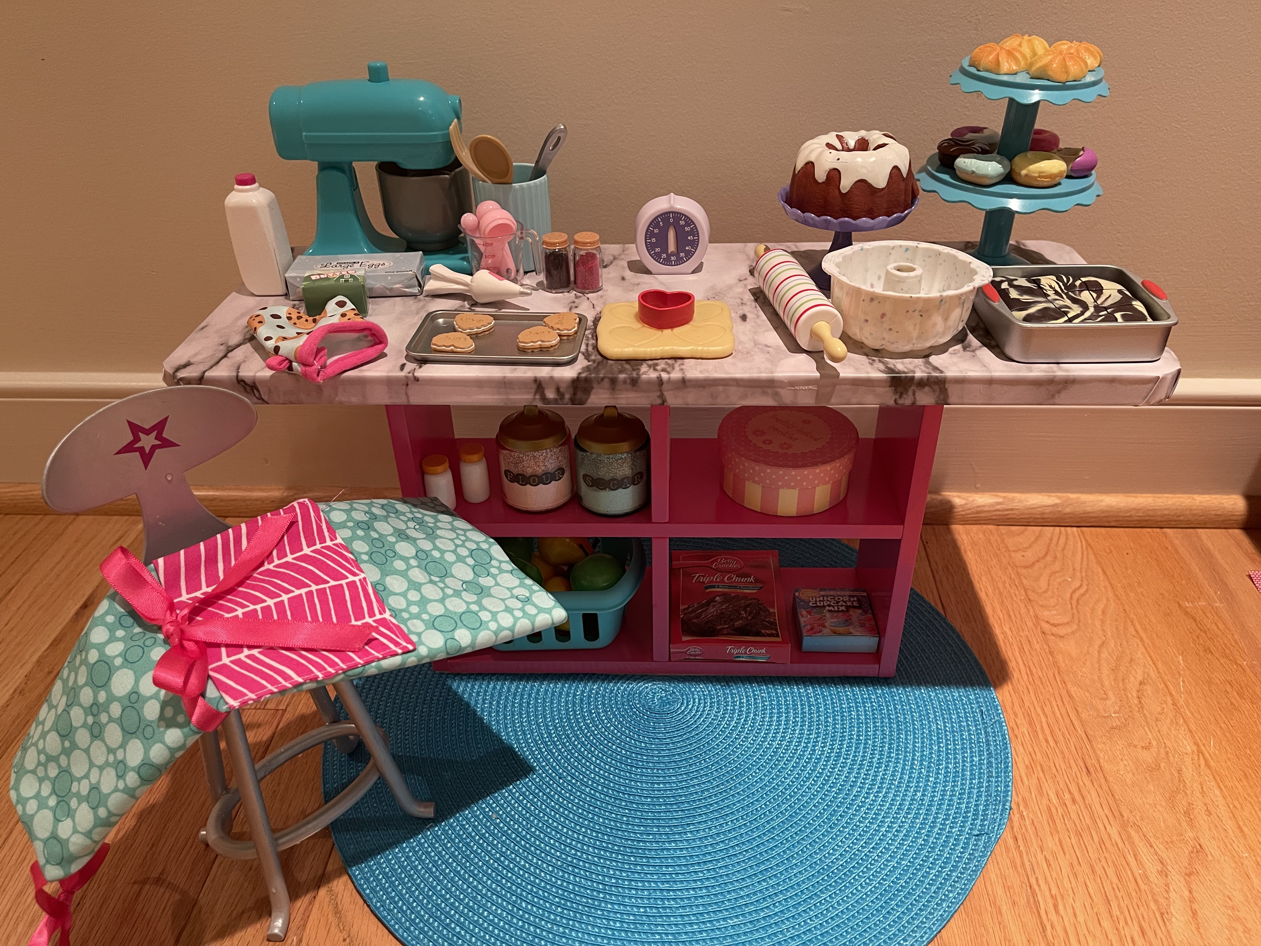 Complete baking set with accessories for cookies, cakes, brownies. $82