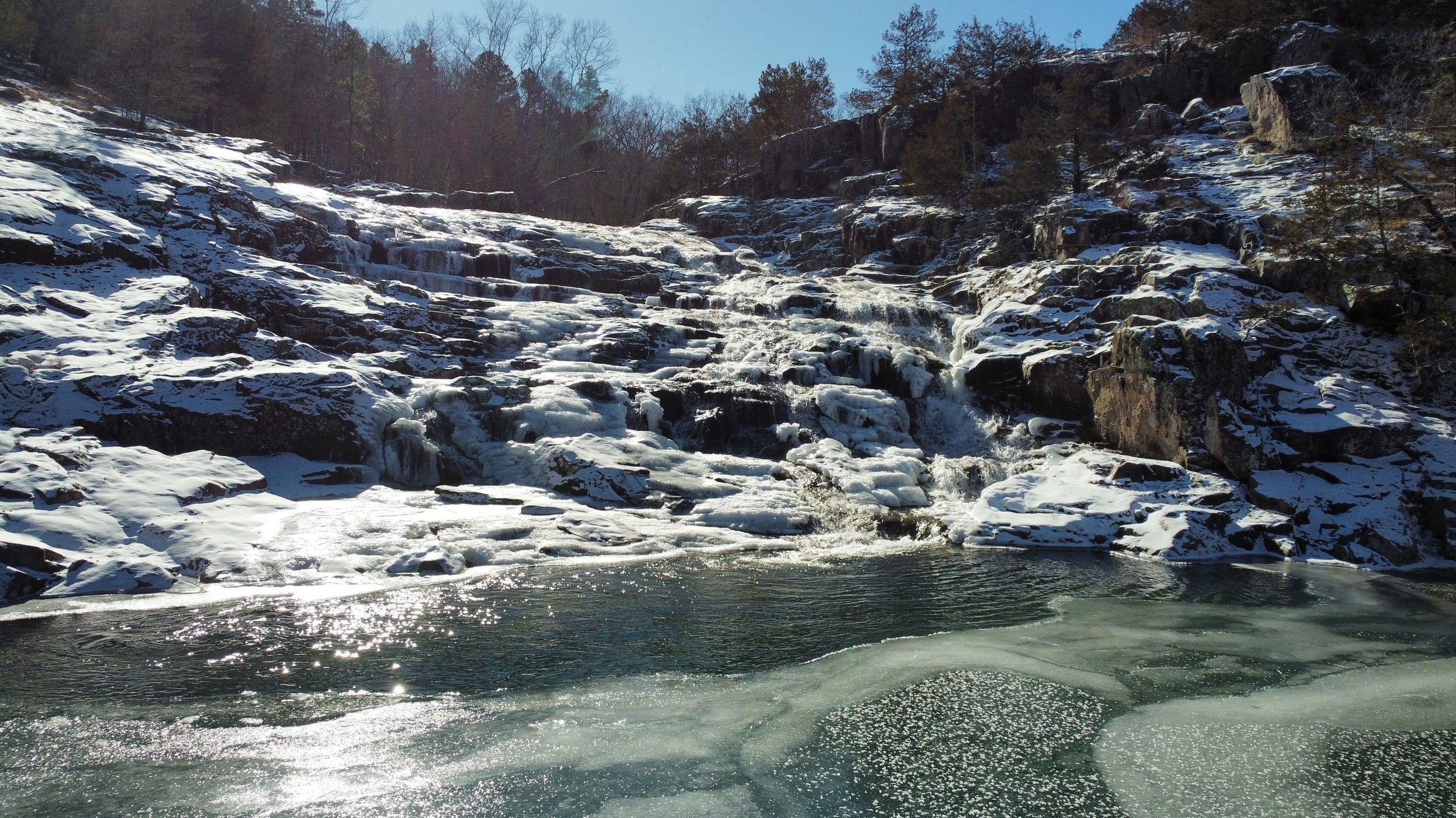 Frozen Rocky Falls