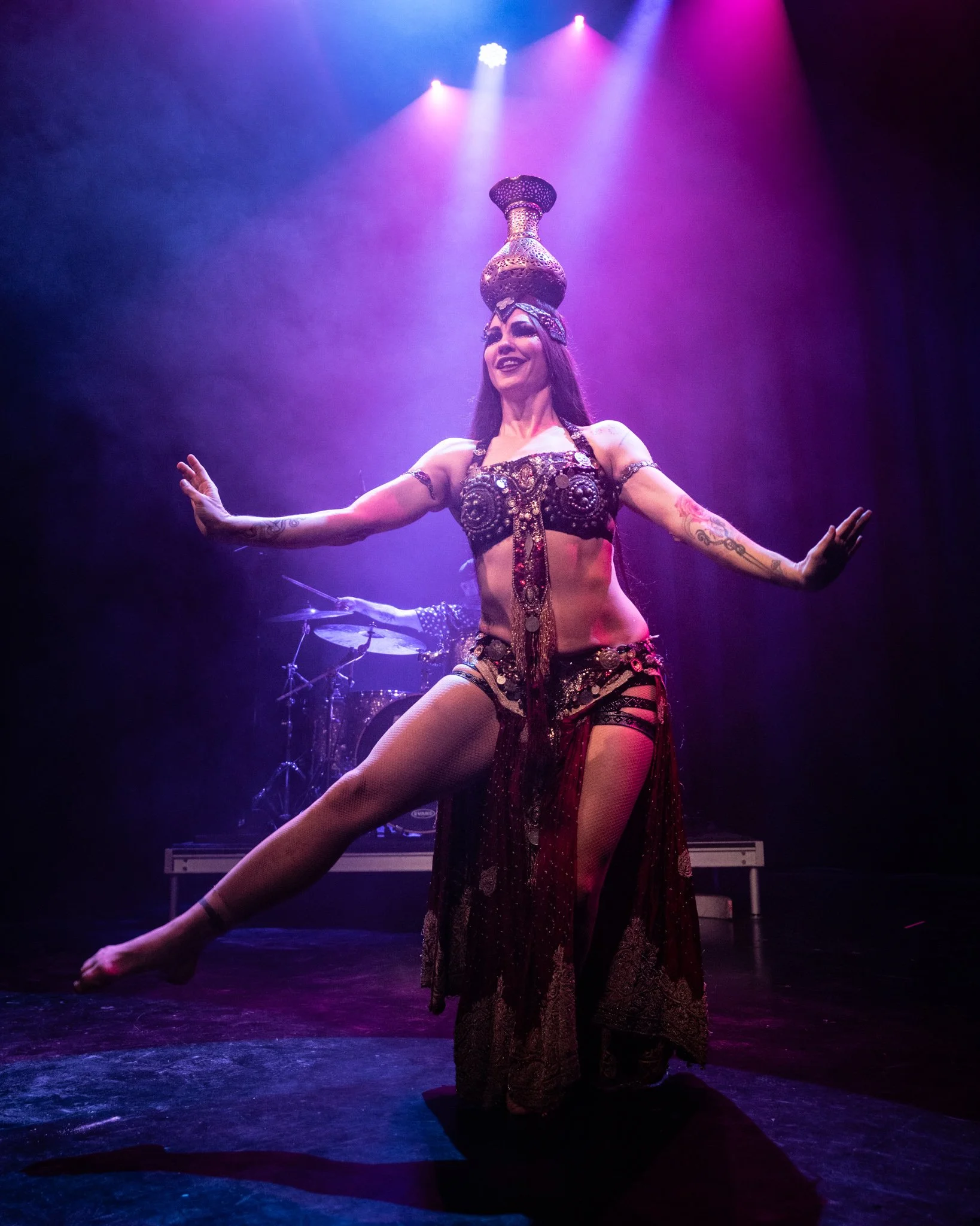 2025-Dec-BeatsAntique (54 of 136).jpg