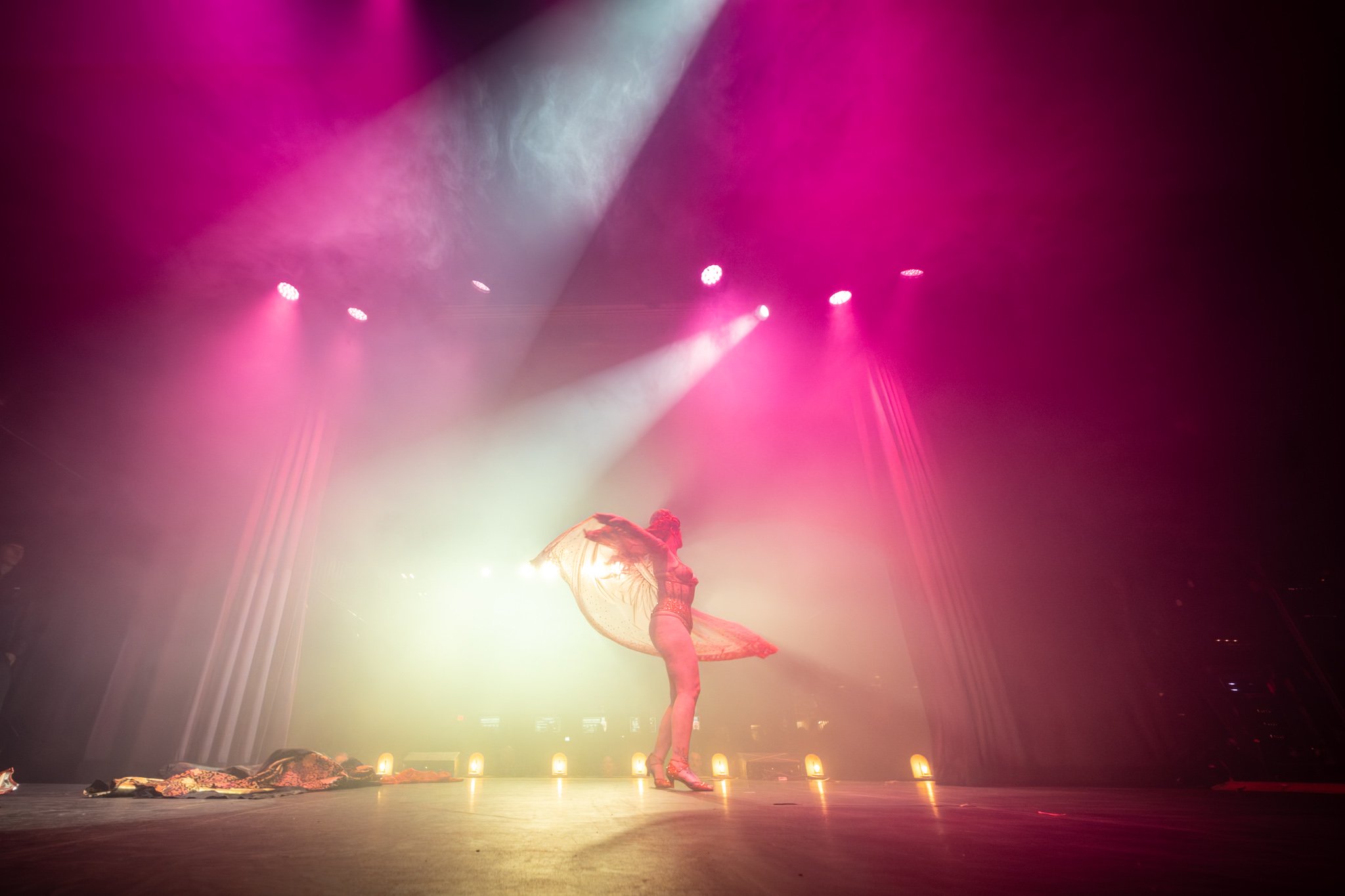 2026-Teaser-Spooky-EdieEdison (13 of 28).jpg