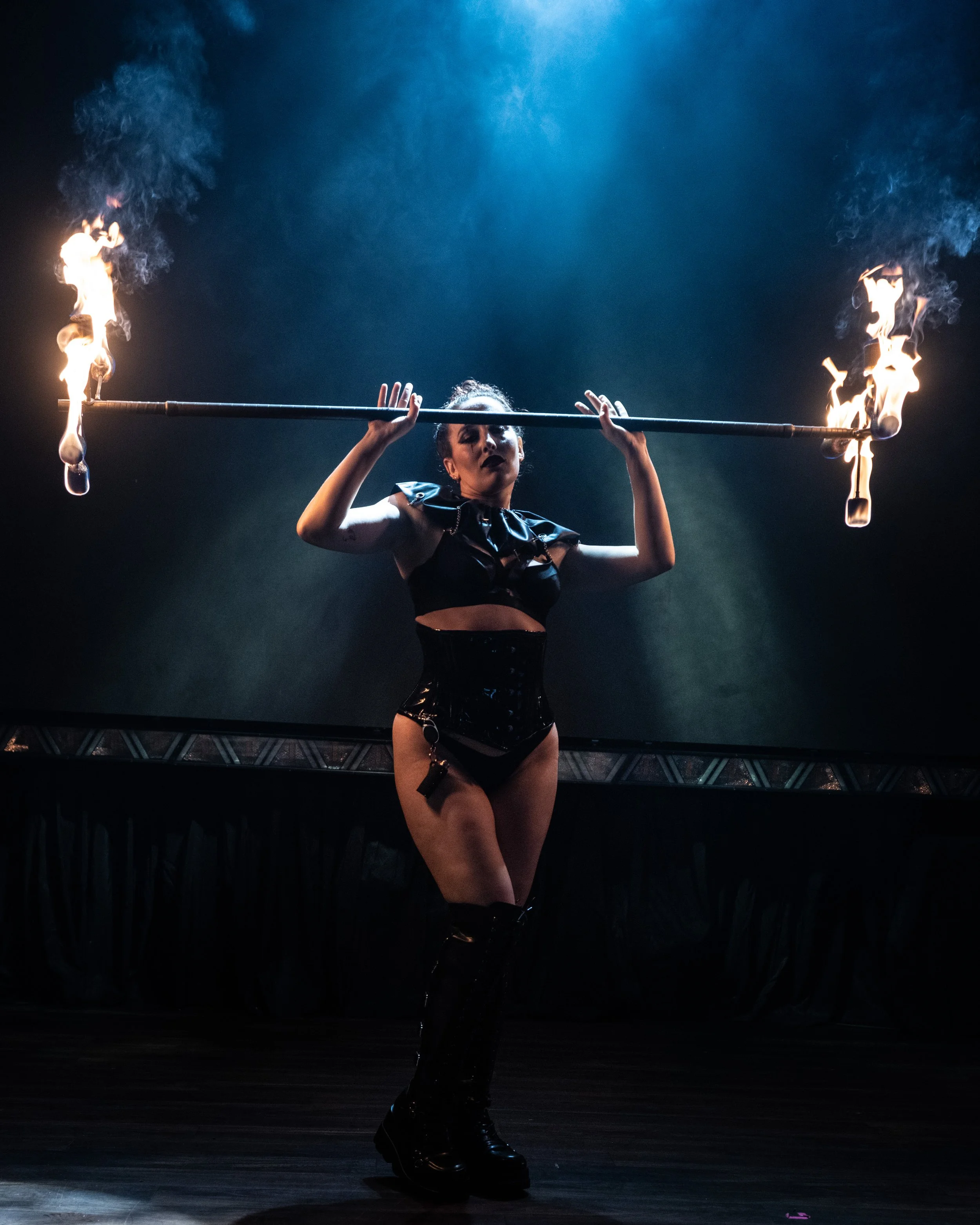 2026-Aug-FreakshowPeepShow-Practice (24 of 65).jpg
