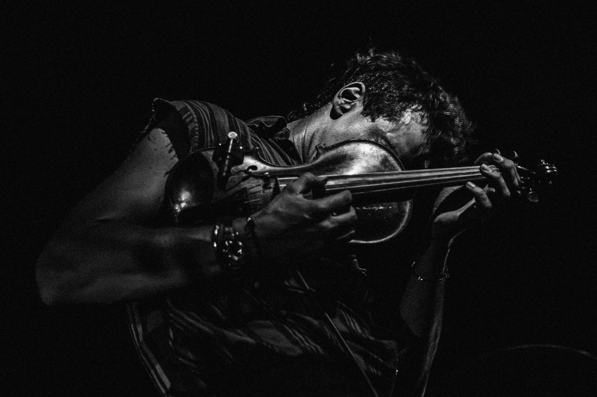 2025-Dec-BeatsAntique (37 of 136).jpg