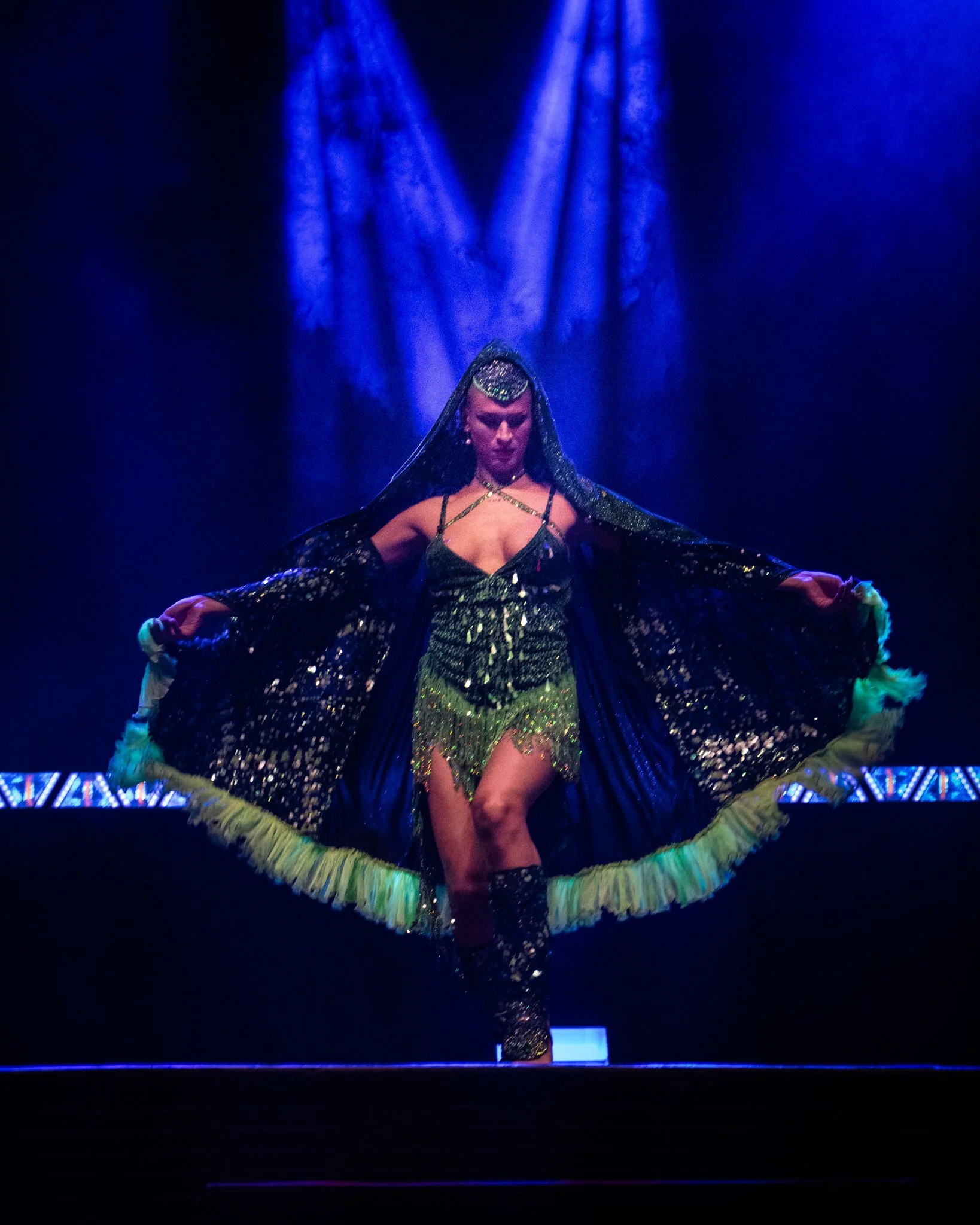 2025-Dec-FreakShowPeepShow (63 of 197).jpg