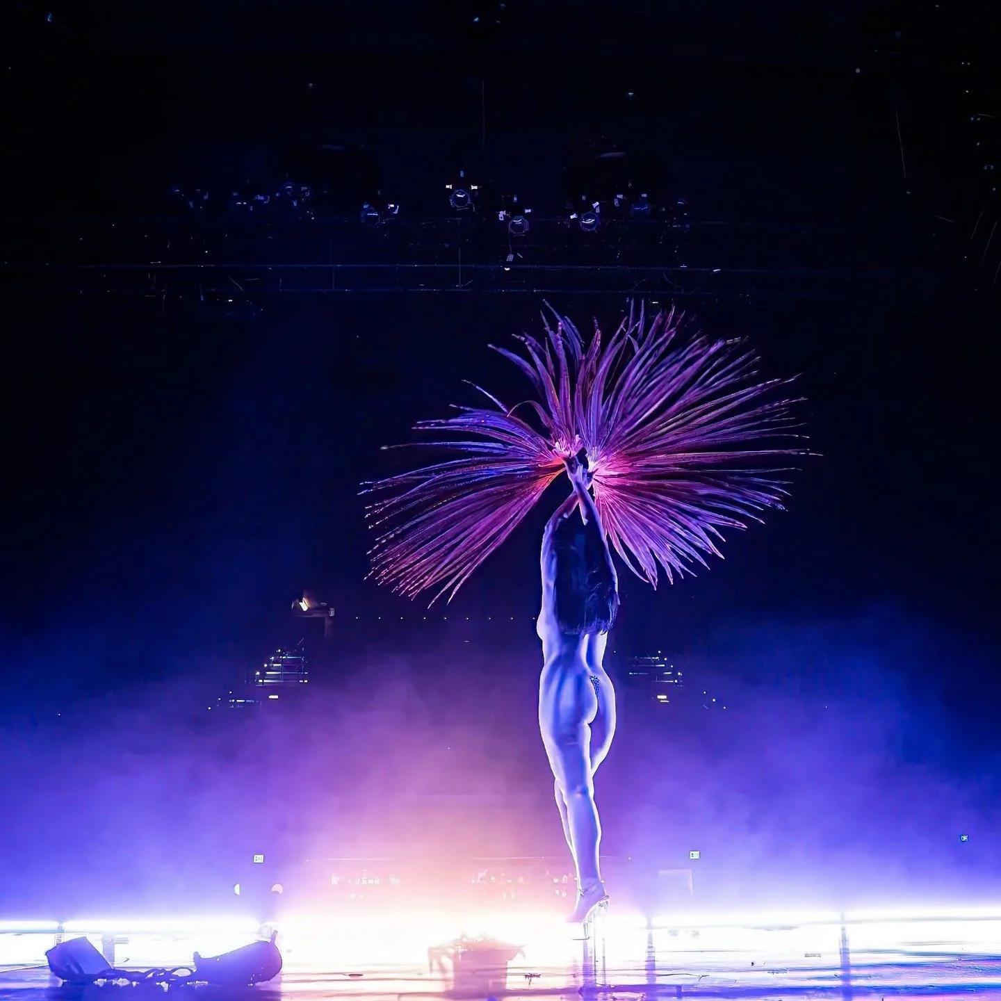 @theampedupvamp performing at @vivaciousburlesqueexperience "Devils Night" at the Joy Theater Oct 2024. It's coming up again this Sunday at the Joy Theater in NOLA.

amazing lighting done by @adamprestonford

#Burlesque
#NewOrleans
#NOLA
#B