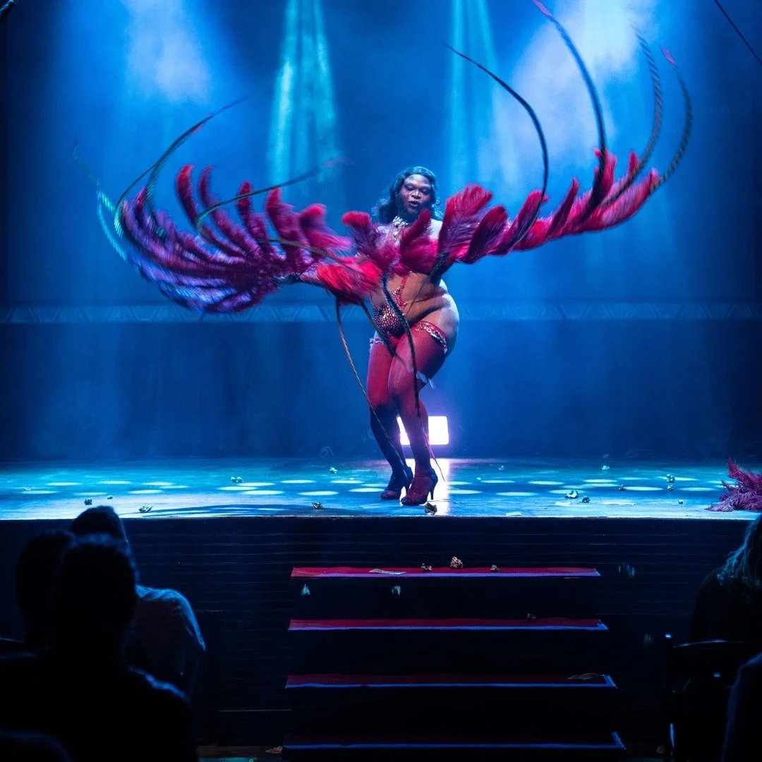 Queen Quan - Freakshow Peek Show - Dec 18th 2025

Queen Quan performing at Freakshow Peek Show, New Orleans &mdash; December 18th, 2025. A dynamic moment captured mid-motion, showcasing the dancer's fluid movement against dramatic blue and red stage 