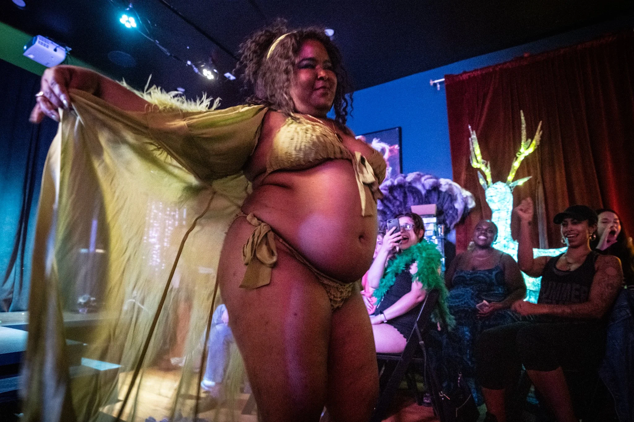 2025-Summer-SchoolOfBurlesque-Show2 (110 of 228).jpg