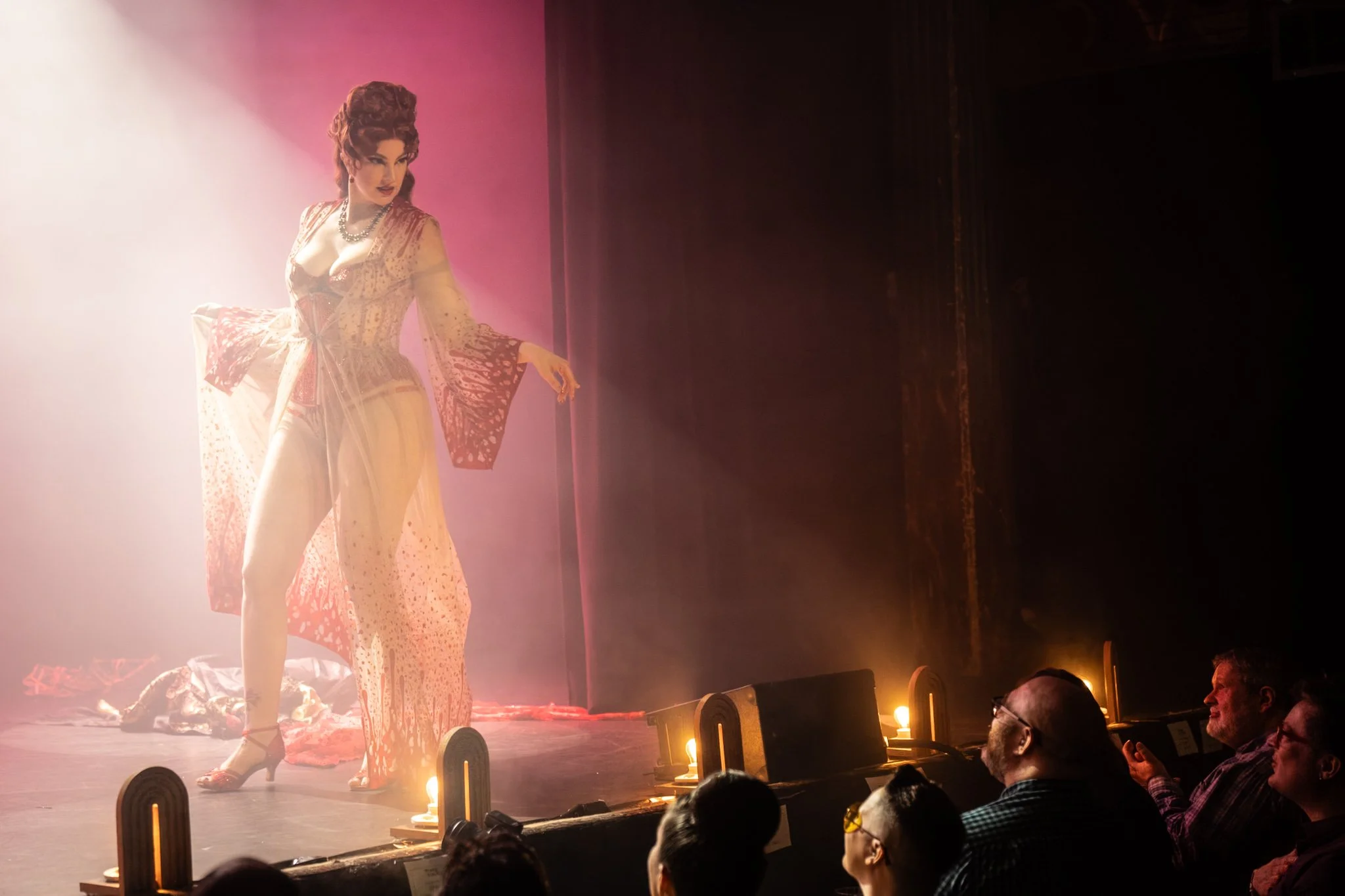 2026-Teaser-Spooky-EdieEdison (3 of 28).jpg