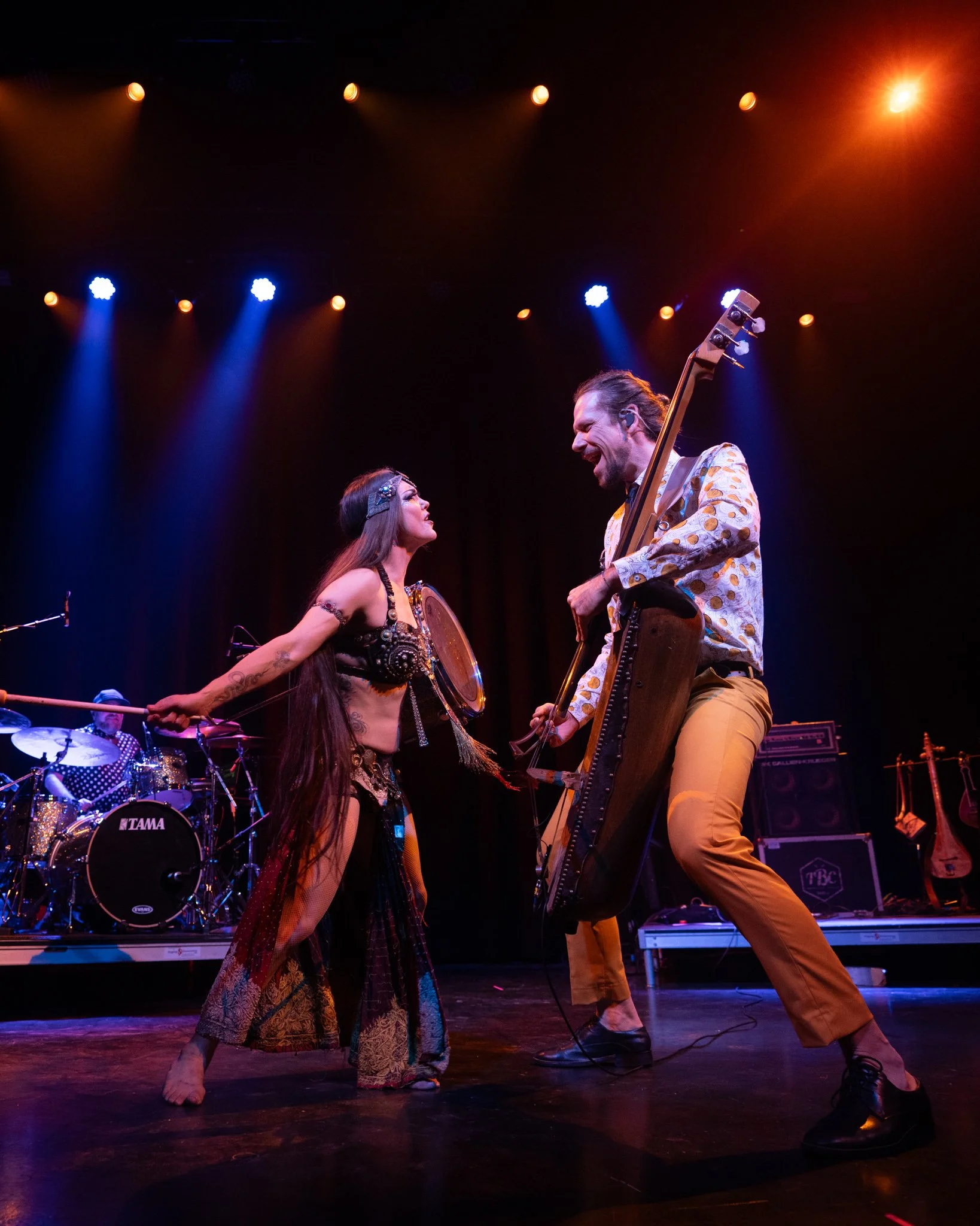 2025-Dec-BeatsAntique (69 of 136).jpg