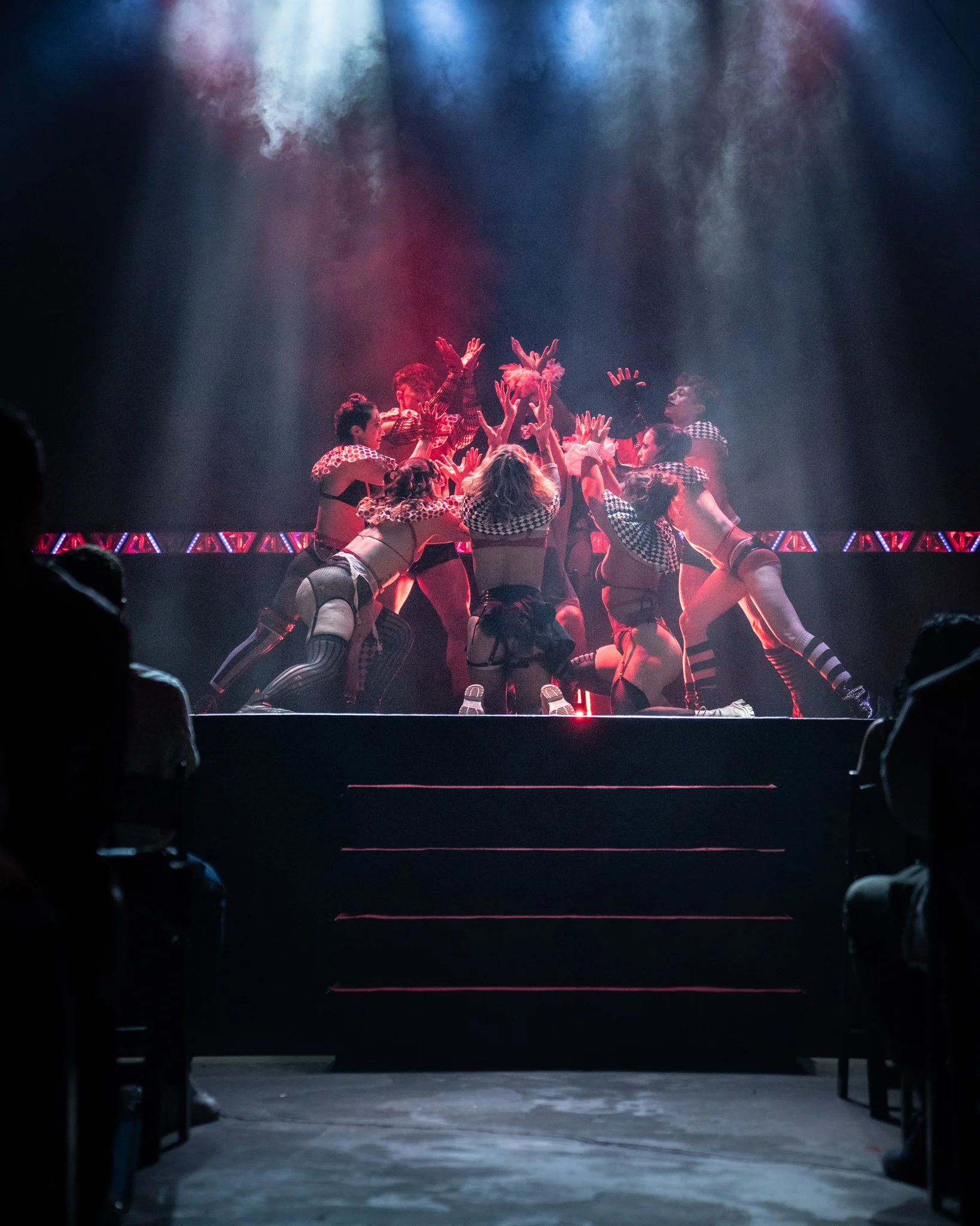 2025-Dec-FreakShowPeepShow (26 of 197).jpg