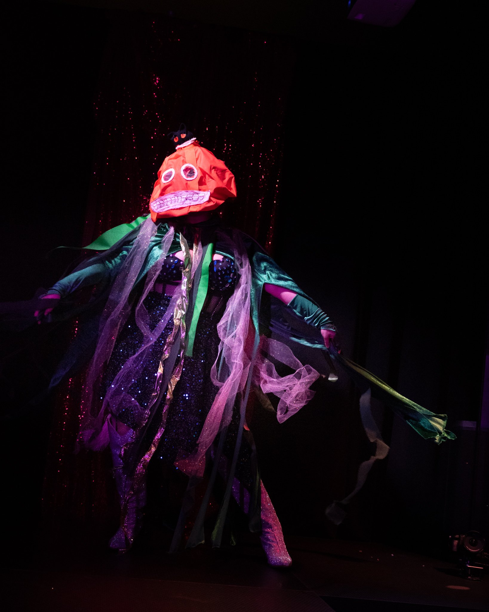 2025-Summer-SchoolOfBurlesque-Show2 (63 of 228).jpg