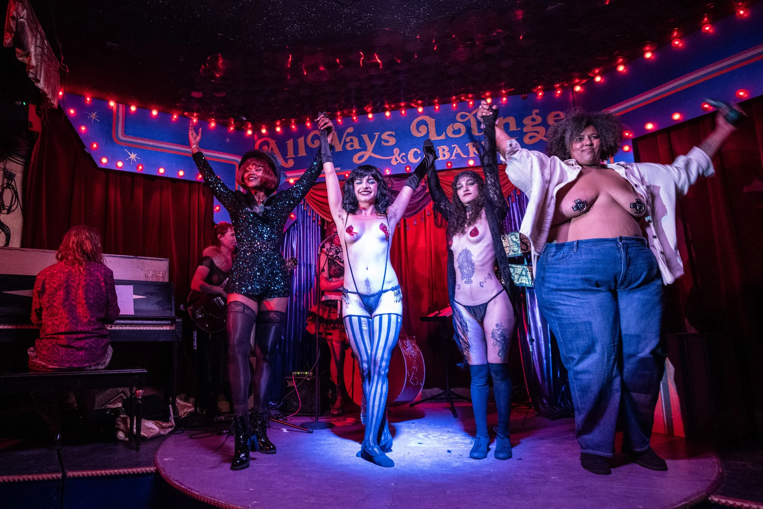 2026-Jan-CrossRoadsBurlesque (146 of 148).jpg