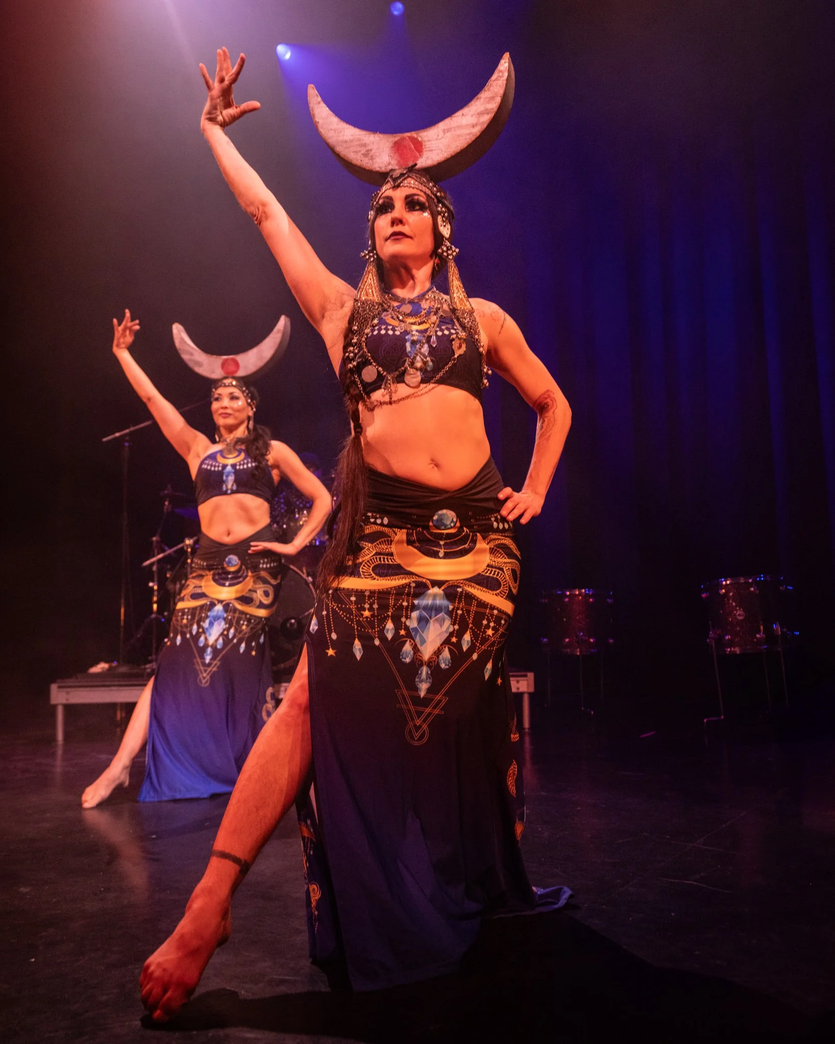 2025-Dec-BeatsAntique (90 of 136).jpg