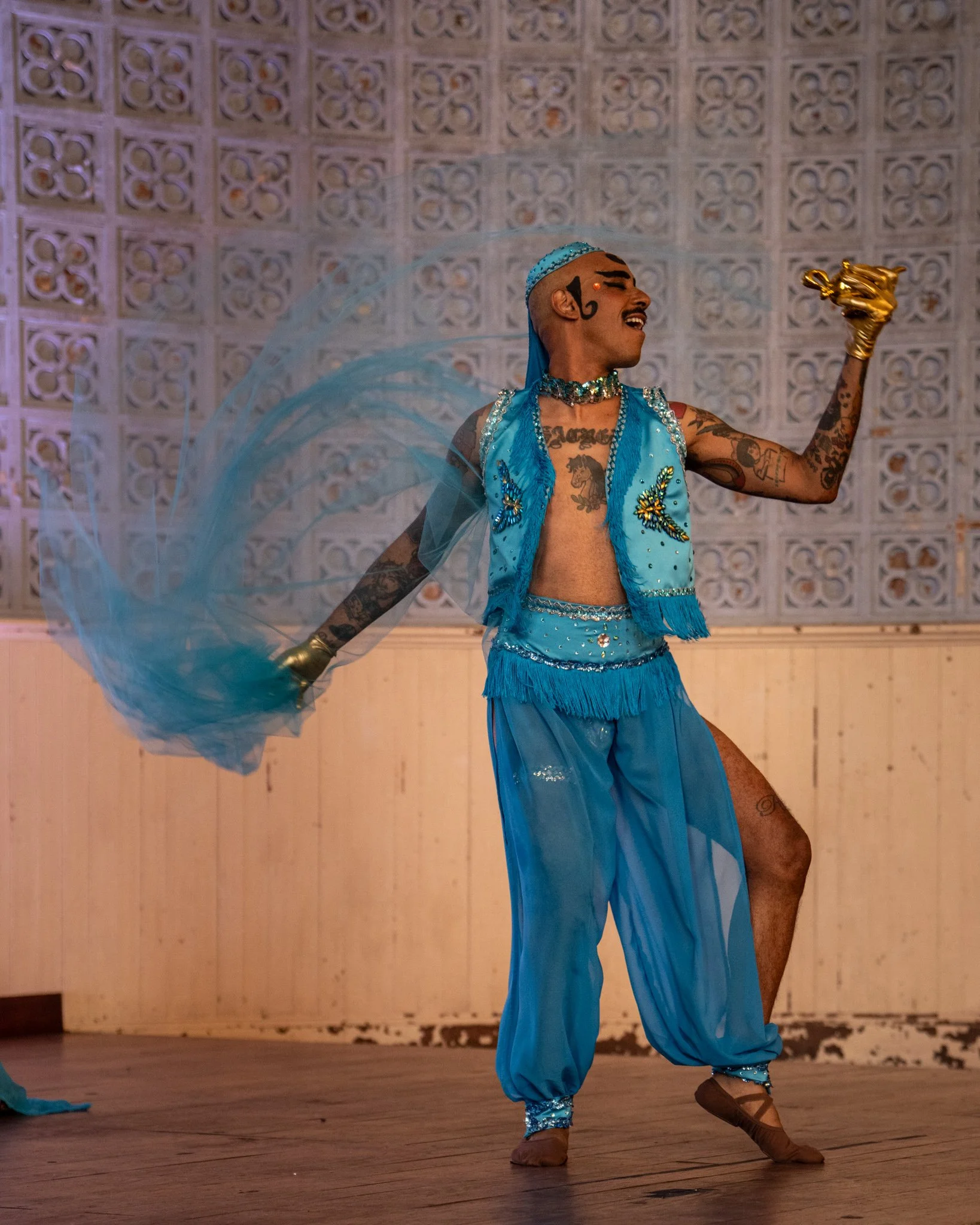 2026-Teaser-QueensTea-DarlingToby (2 of 17).jpg