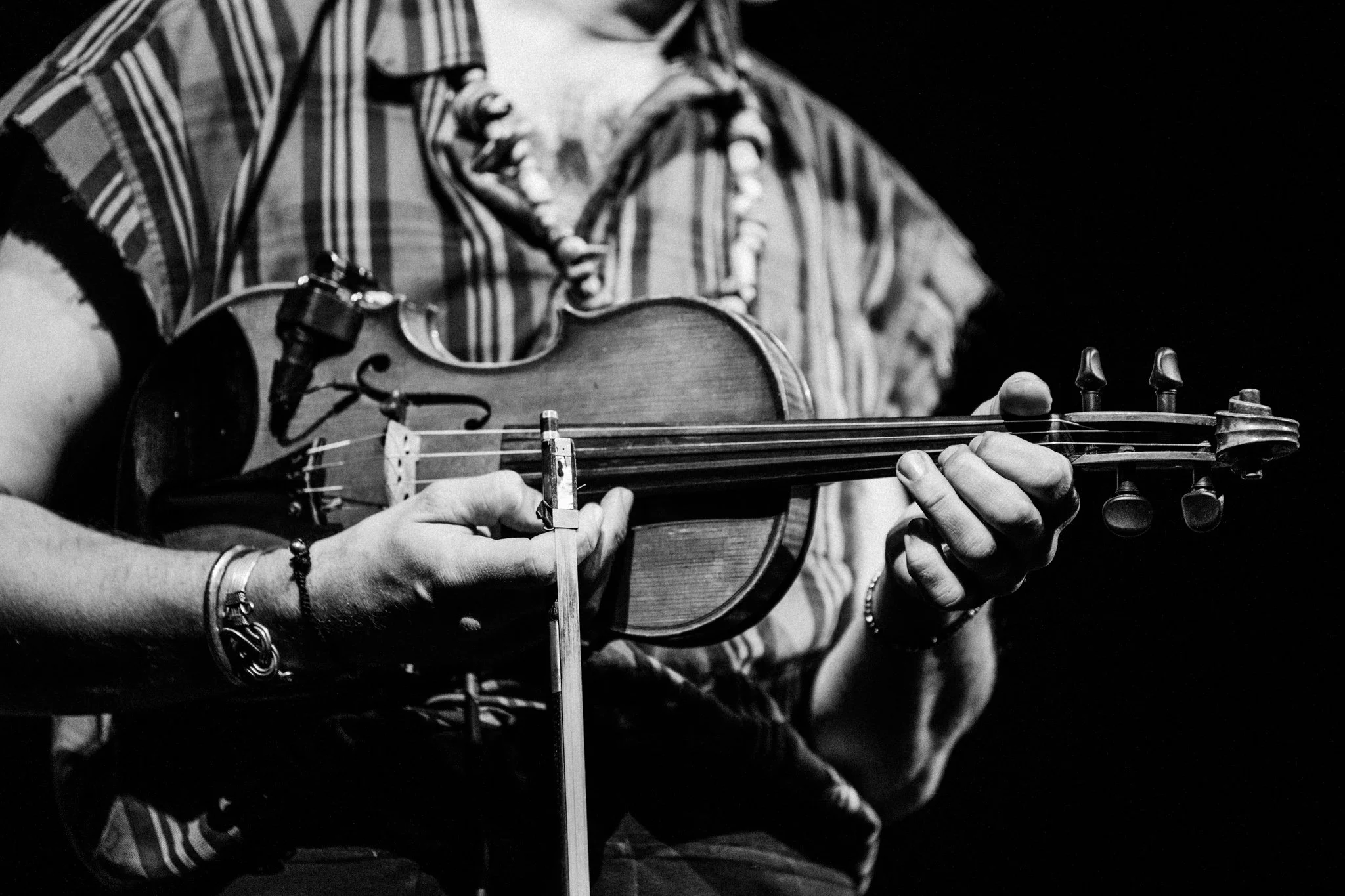 2025-Dec-BeatsAntique (6 of 136).jpg