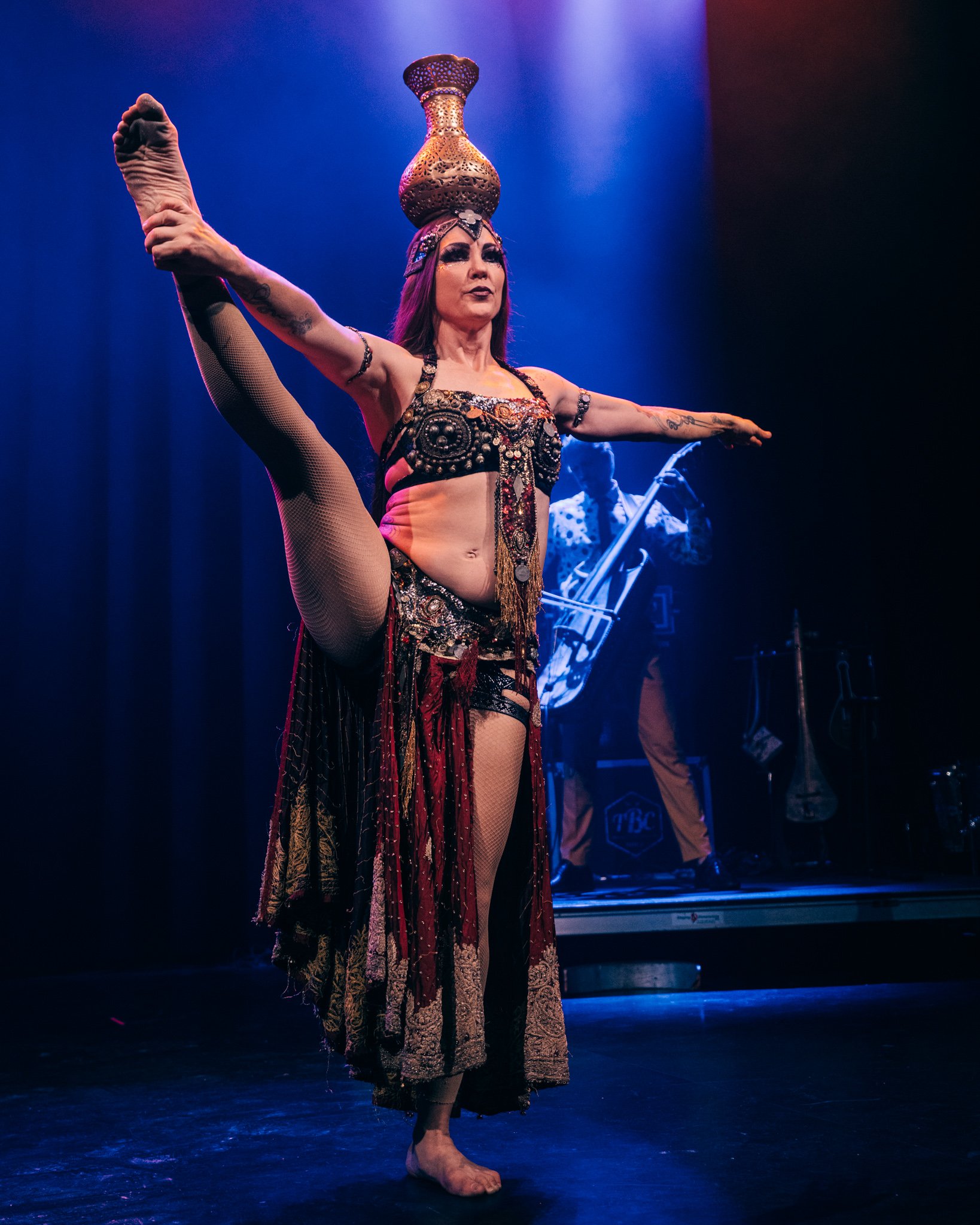 2025-Dec-BeatsAntique (61 of 136).jpg