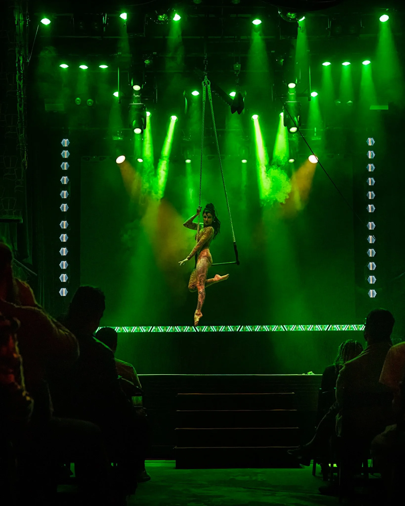 2025-Dec-FreakShowPeepShow (44 of 197).jpg