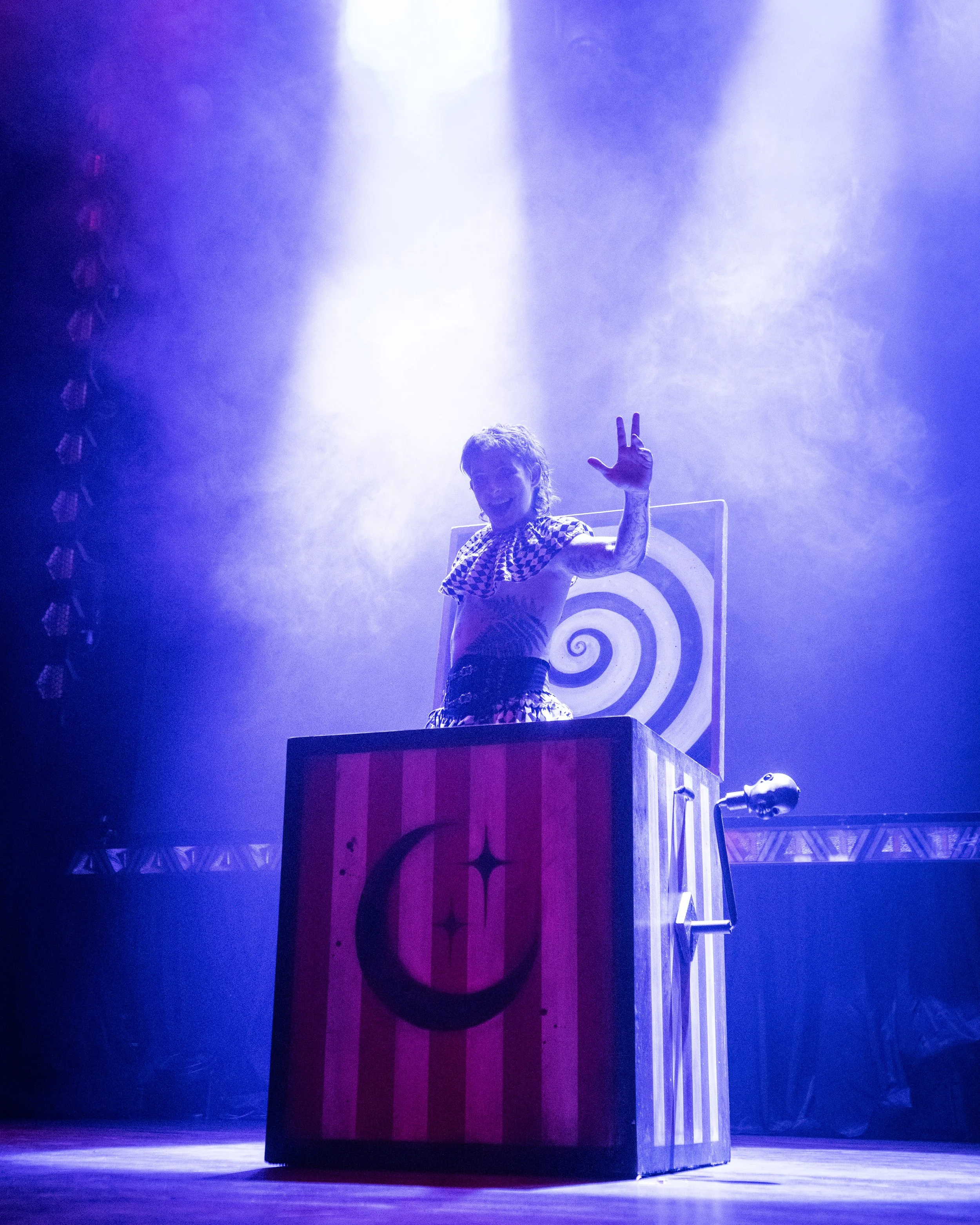 2026-Aug-FreakshowPeepShow-ShowPart1 (35 of 47).jpg