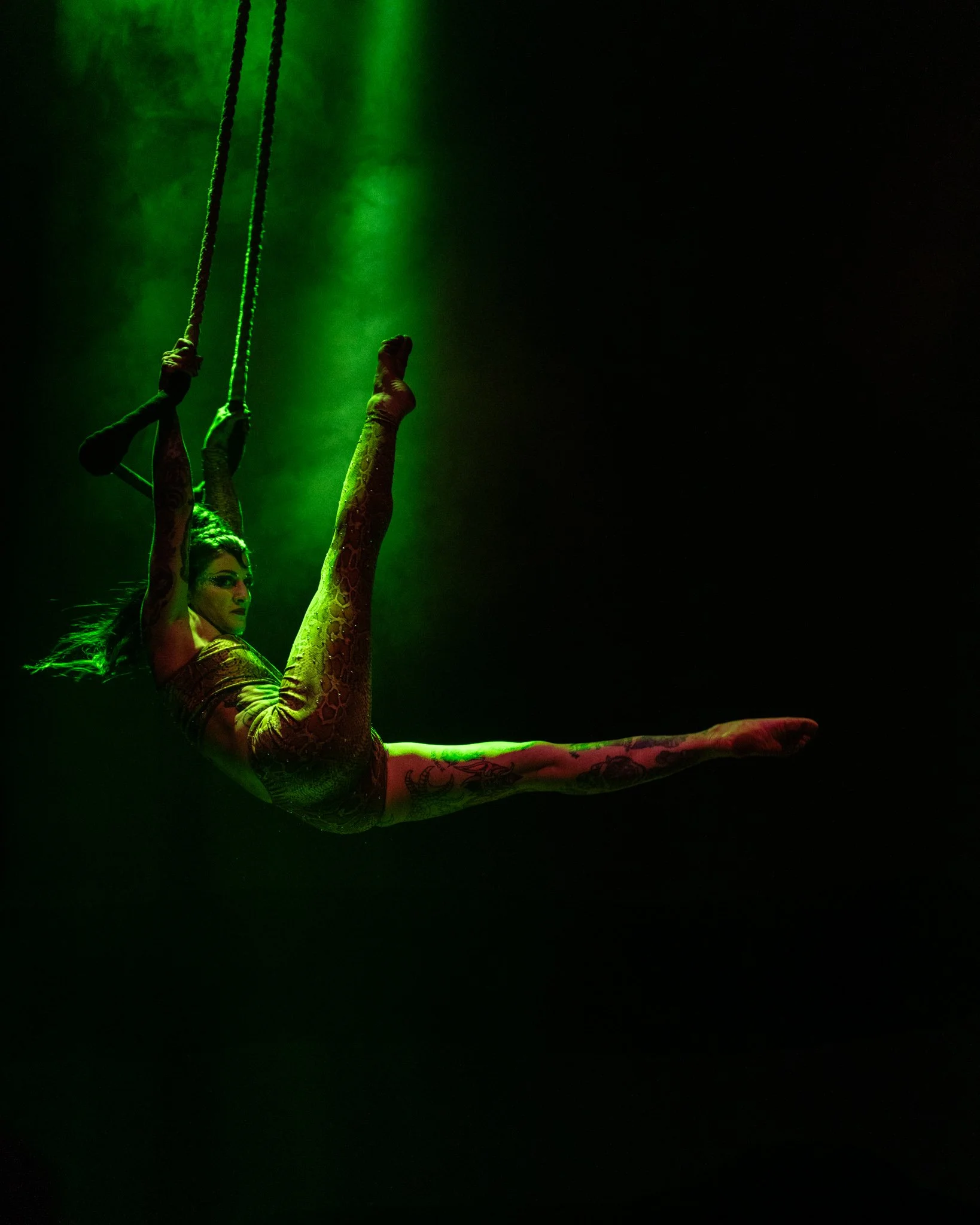 2025-Dec-FreakShowPeepShow (38 of 197).jpg